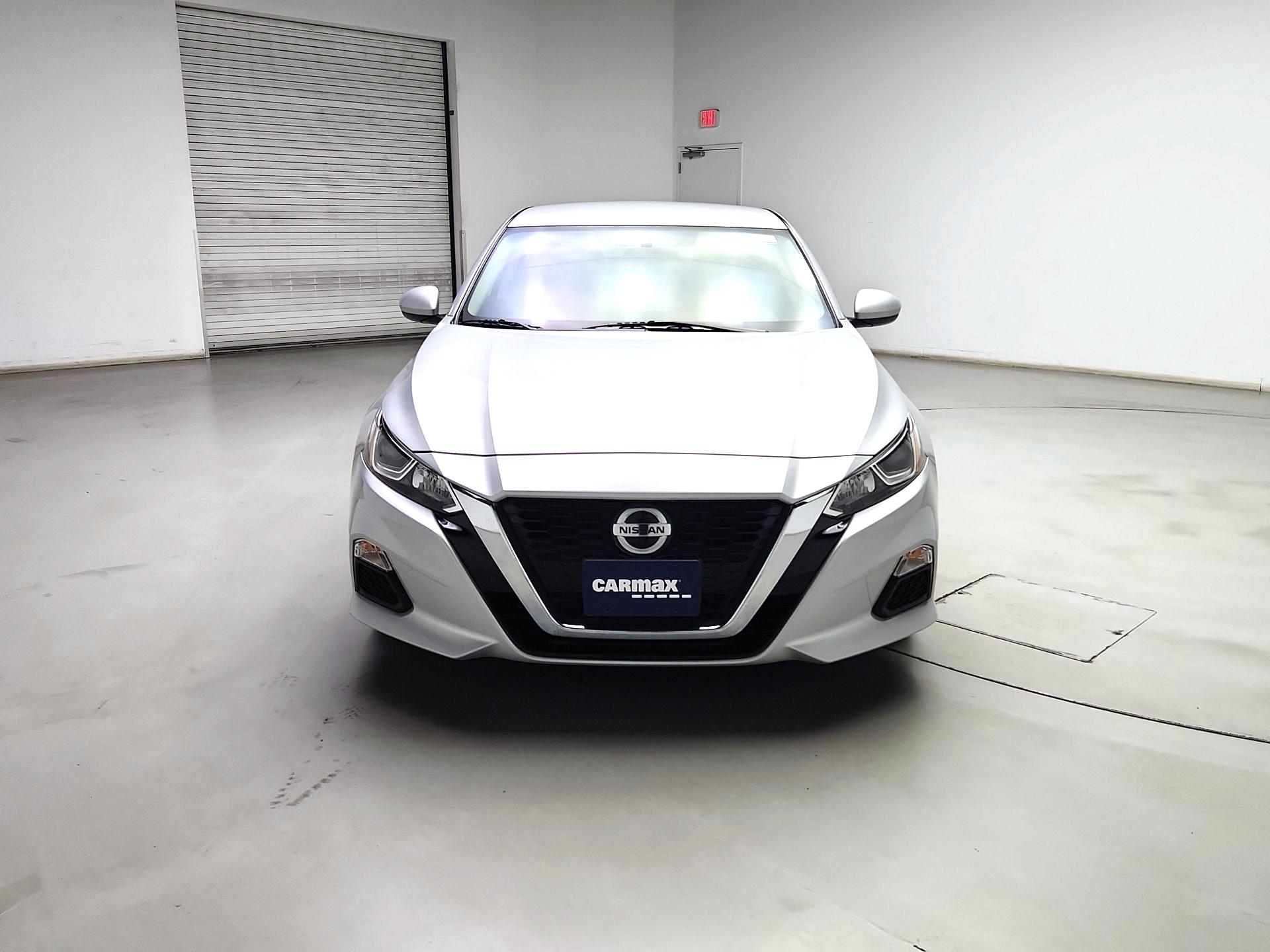 Thumbnail: 2020 Nissan Altima - 2
