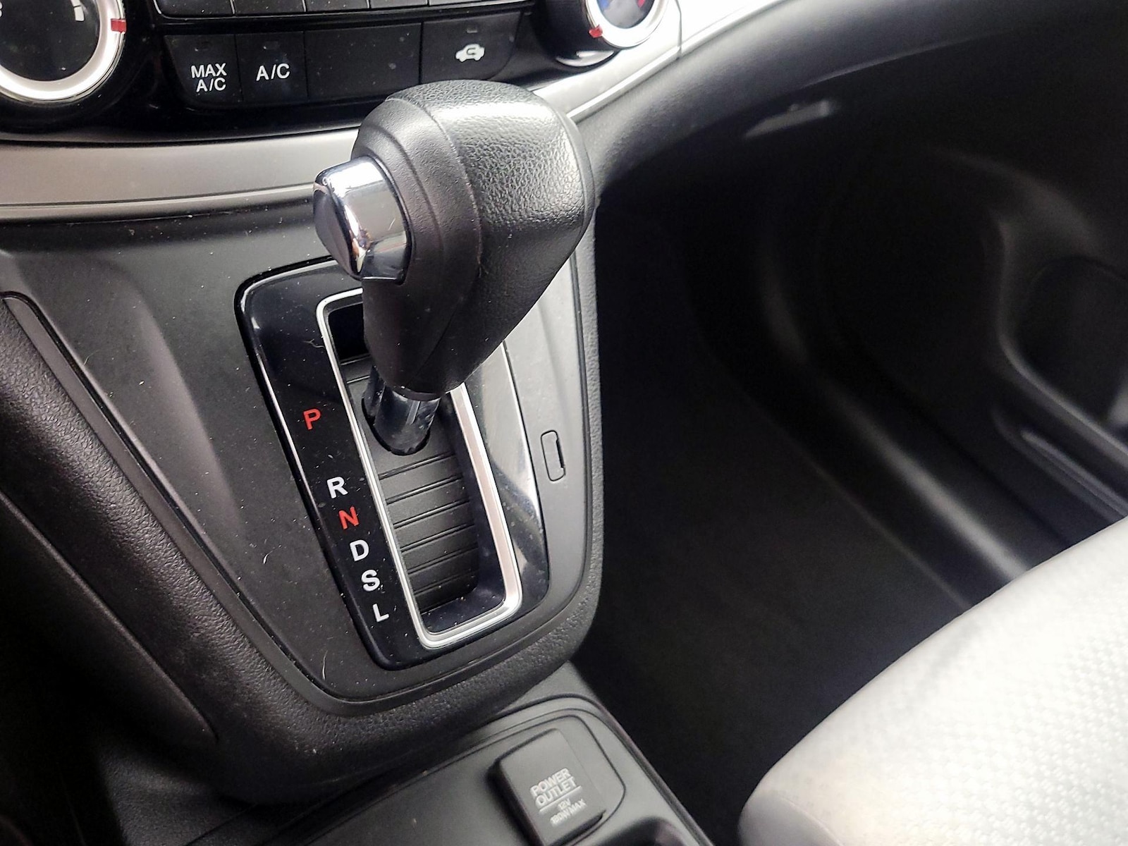 2016 Honda CR-V SE - Photo 18