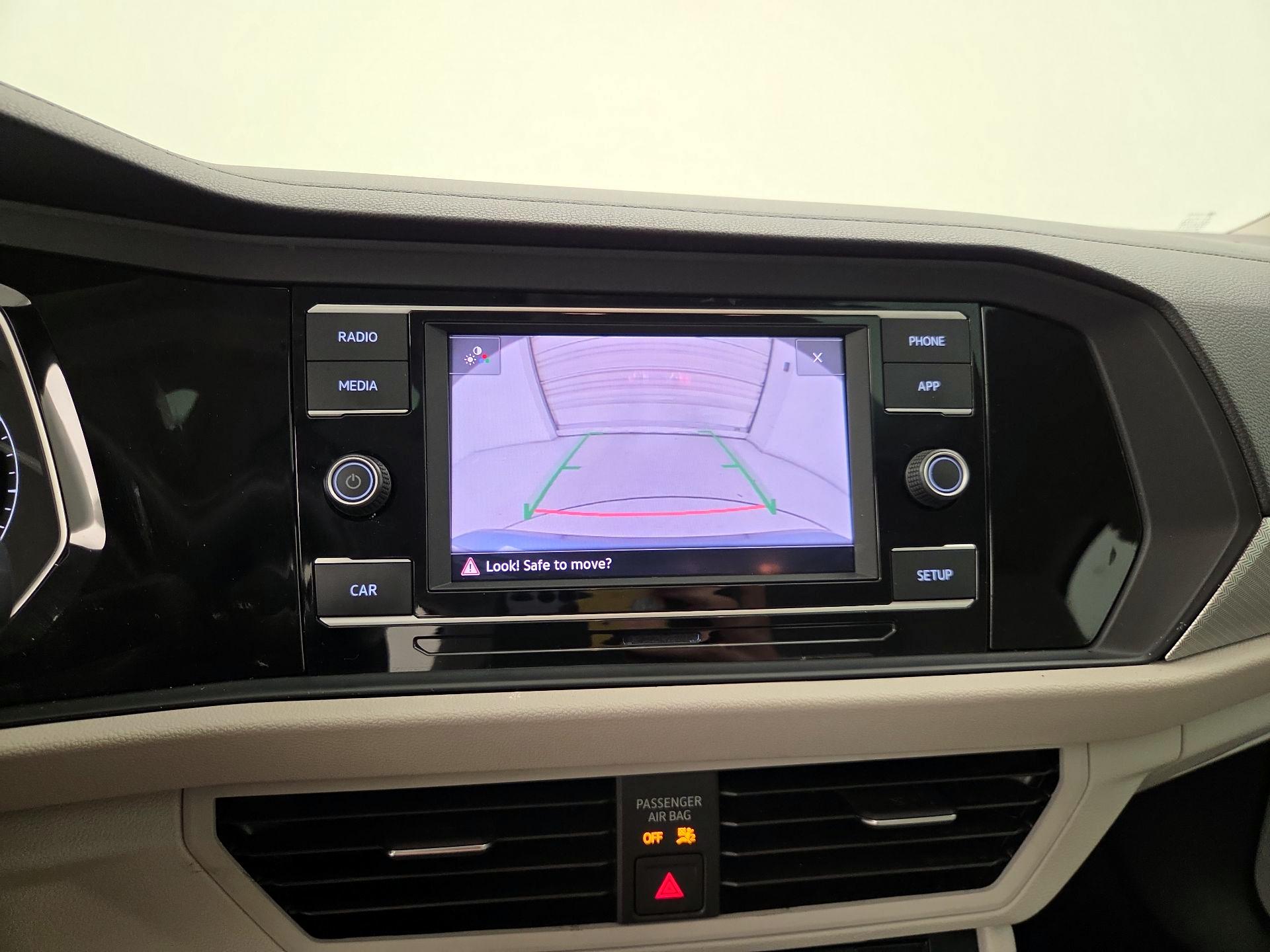 Thumbnail: 2019 Volkswagen Jetta - 14