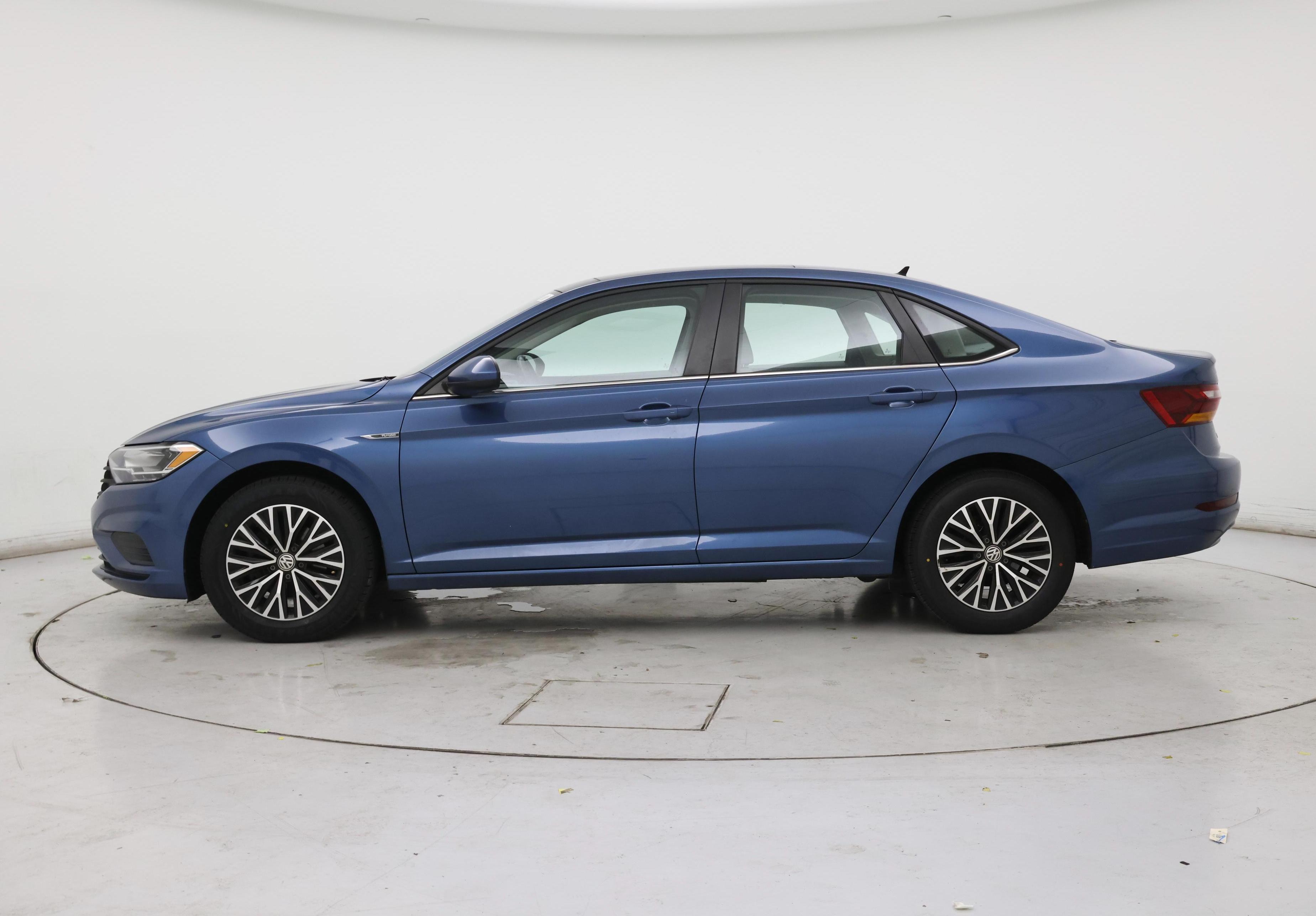 Thumbnail: 2019 Volkswagen Jetta - 3