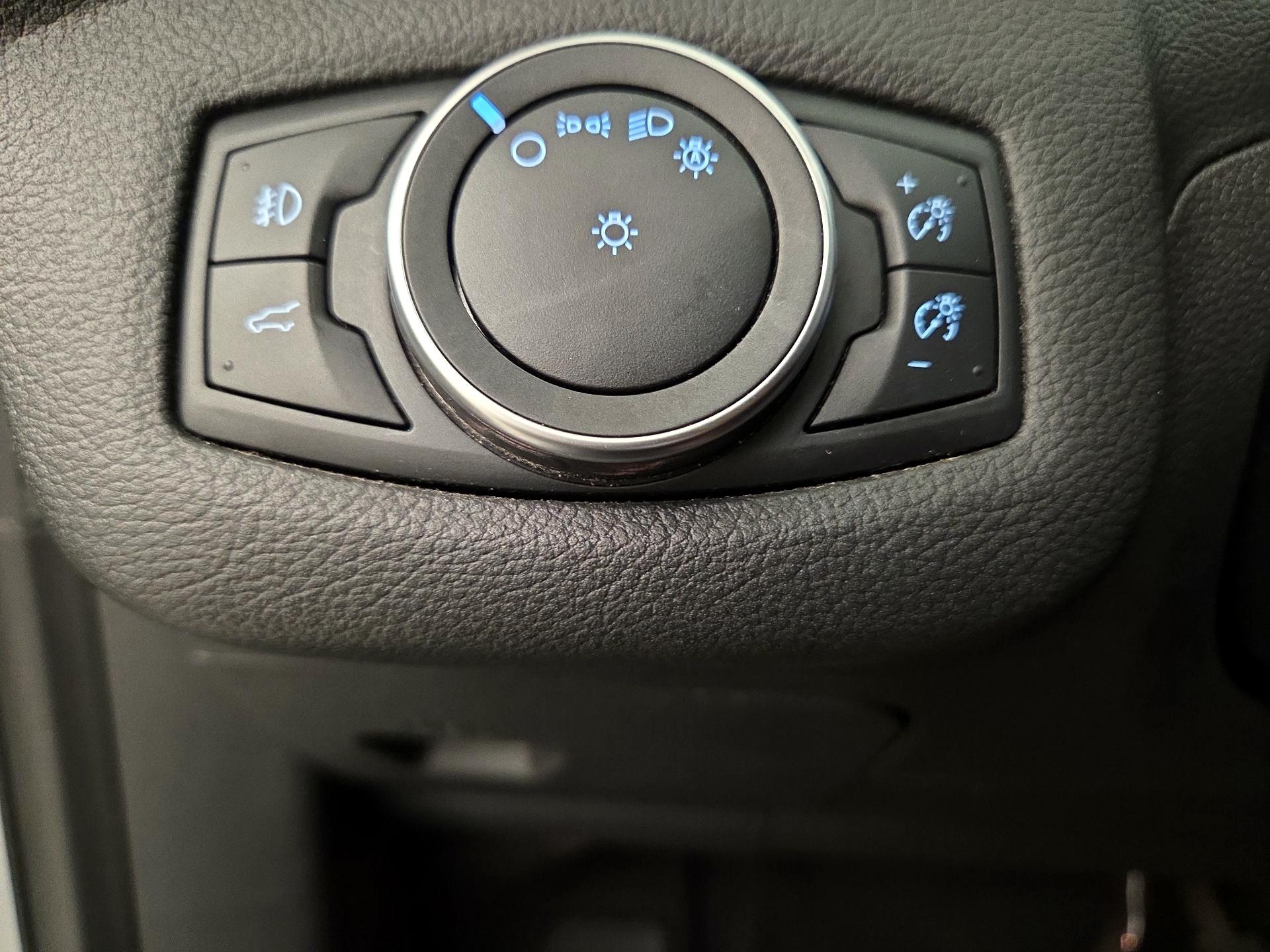 Thumbnail: 2018 Ford Escape - 13