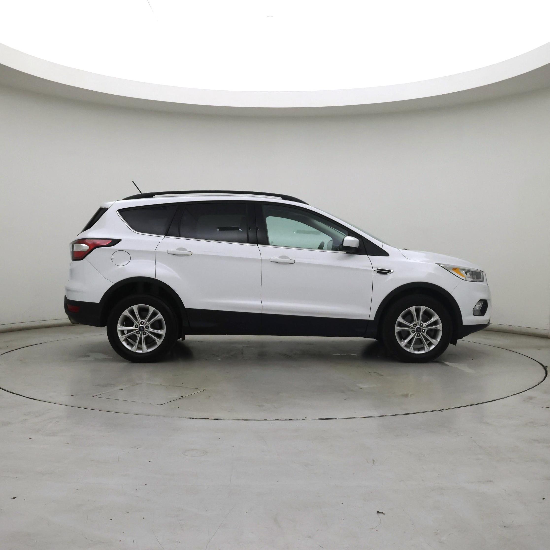 Thumbnail: 2018 Ford Escape - 7