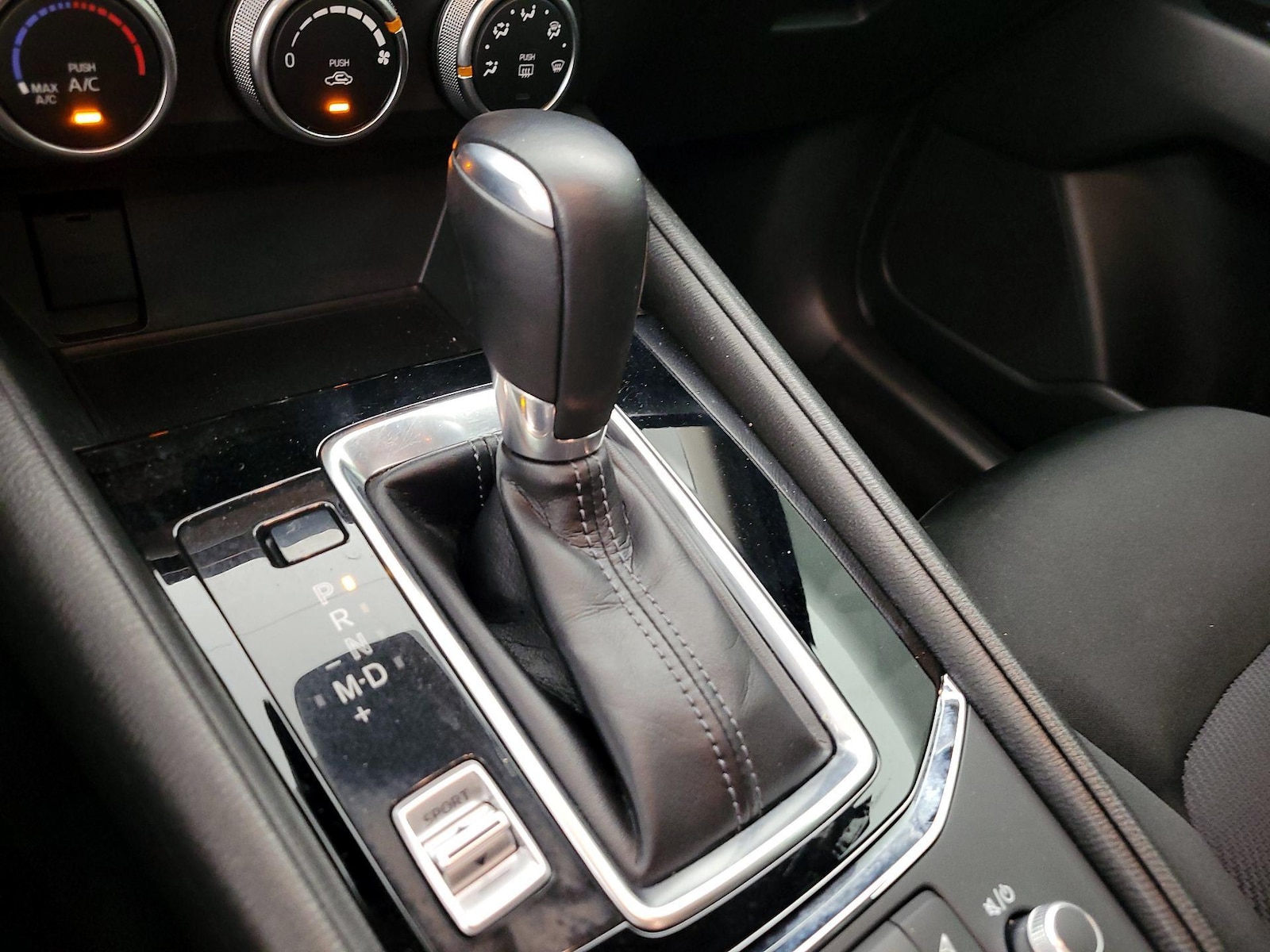 2023 Mazda CX-5 S - Photo 18