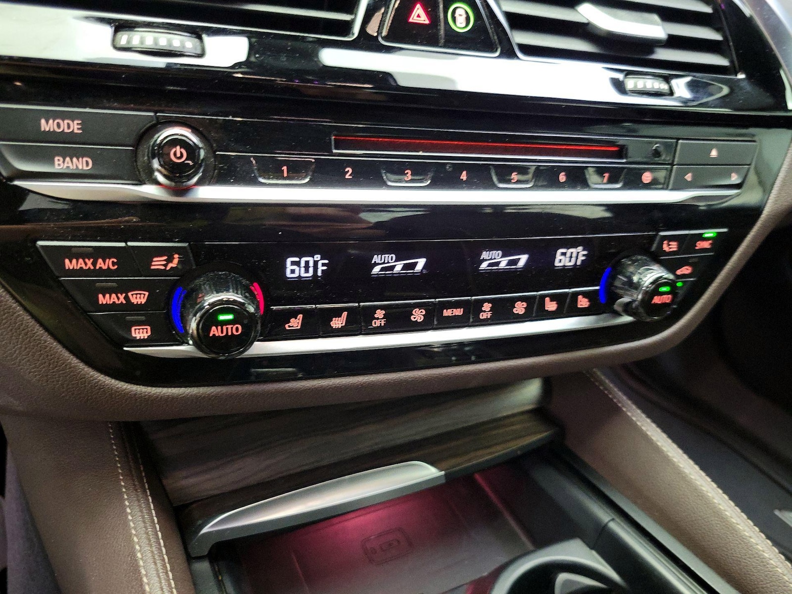 2018 BMW 5 Series M550i - Photo 18