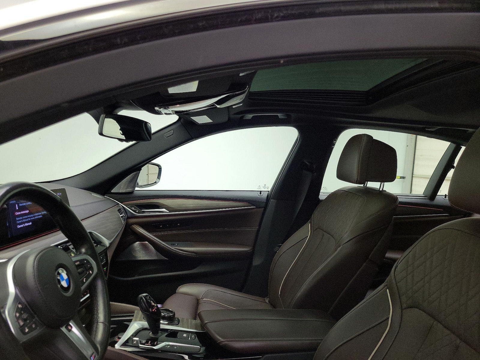 2018 BMW 5 Series M550i - Photo 21