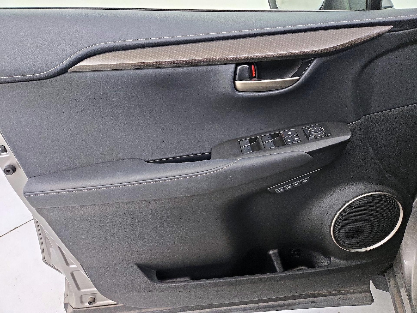 2016 Lexus NX 200t - Photo 13