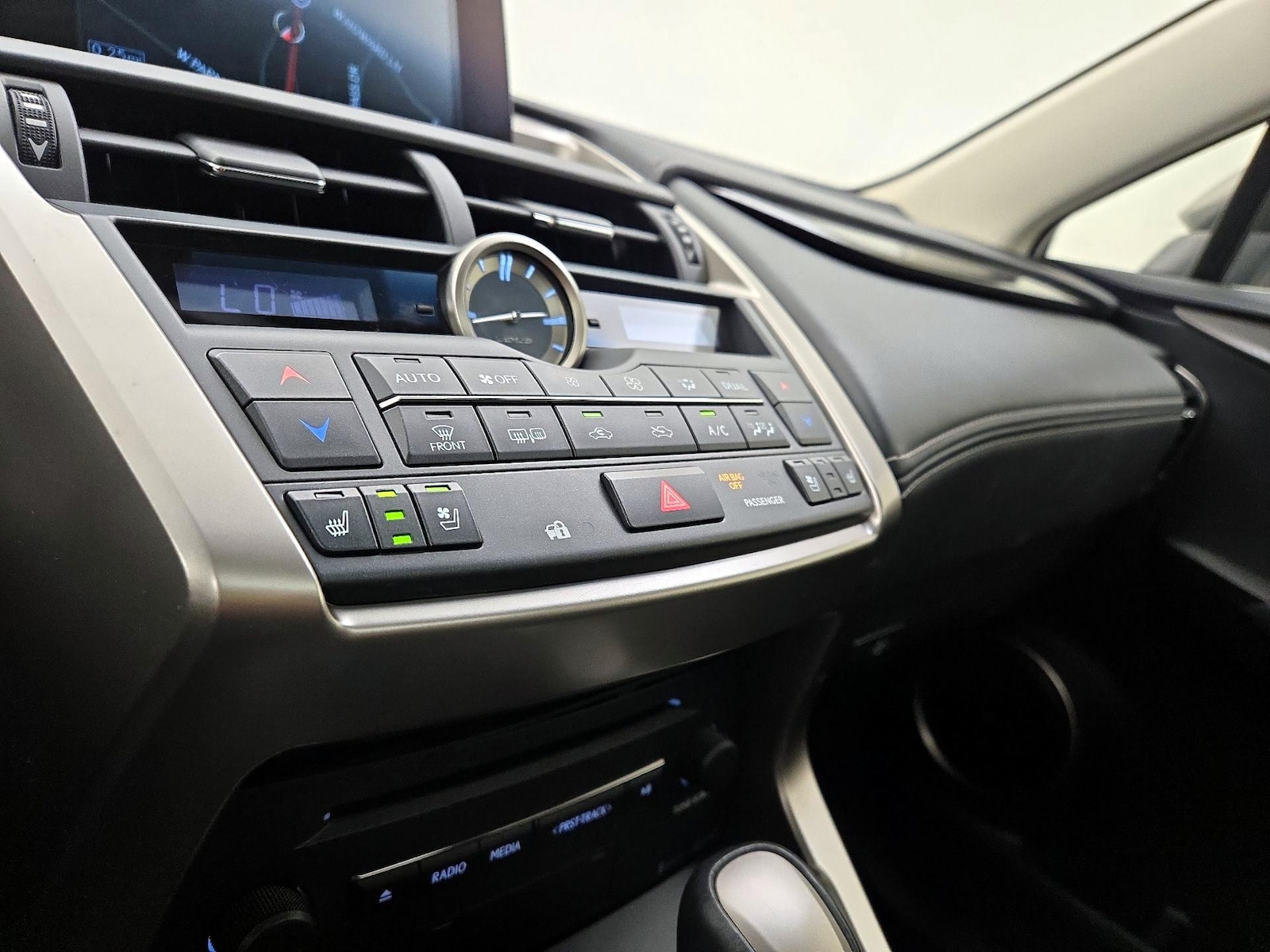 2016 Lexus NX 200t - Photo 18