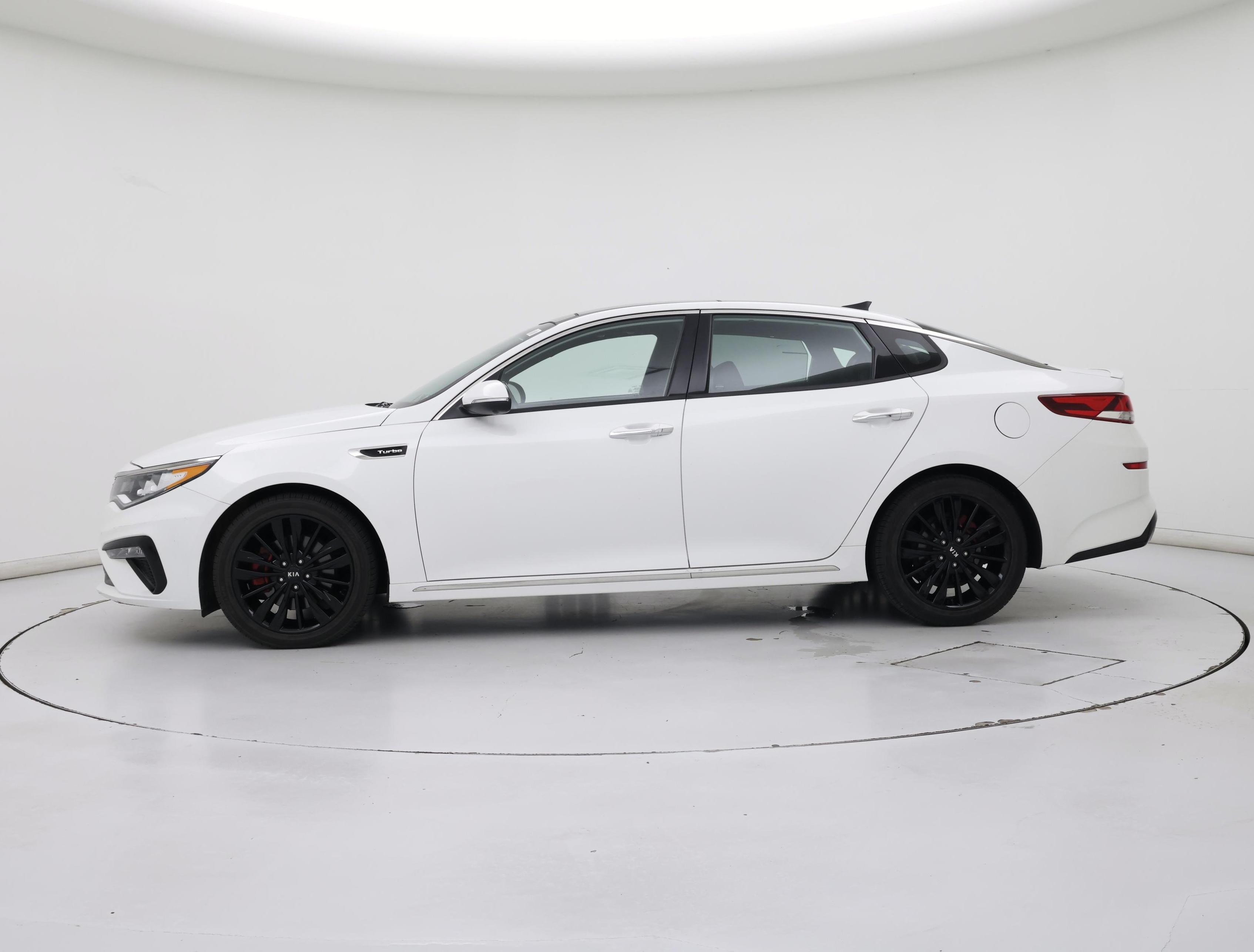 Thumbnail: 2019 Kia Optima - 3