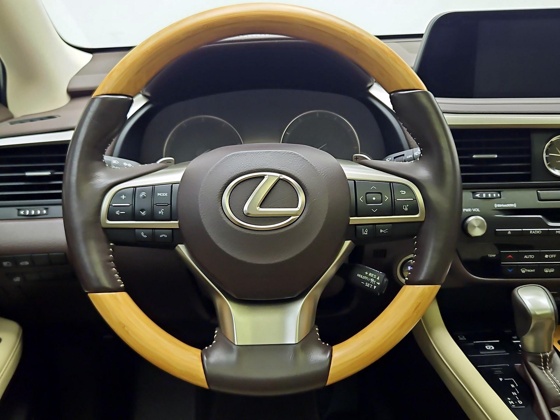 Thumbnail: 2020 Lexus RX - 10