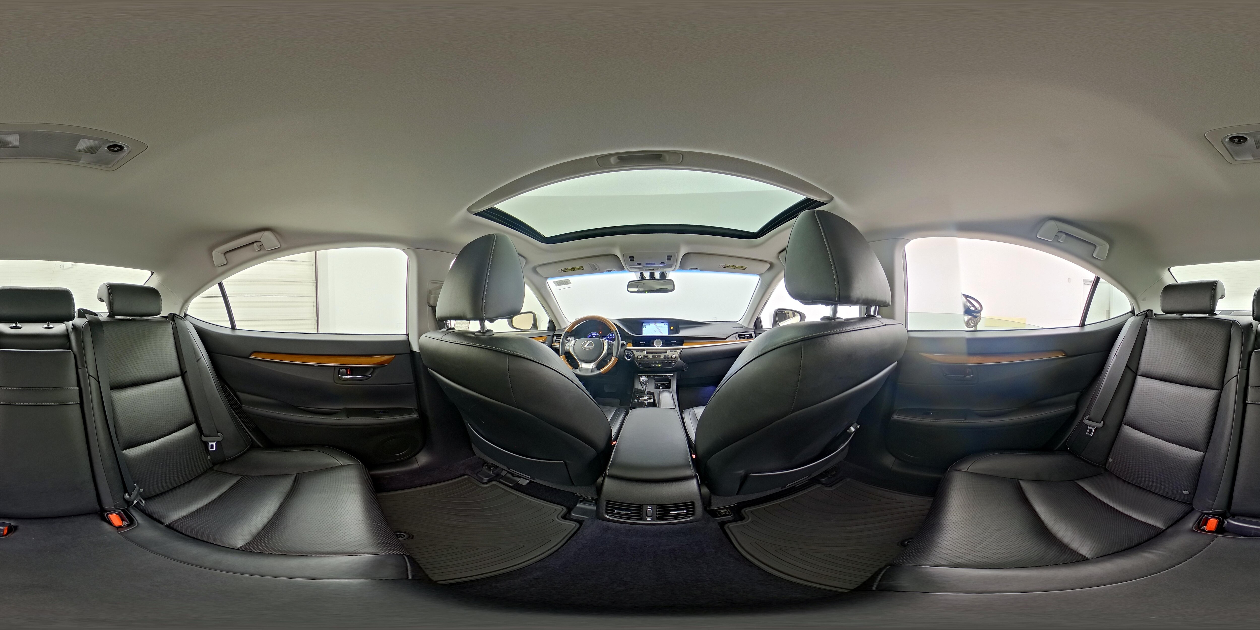 2015 Lexus ES 300h - Photo 26