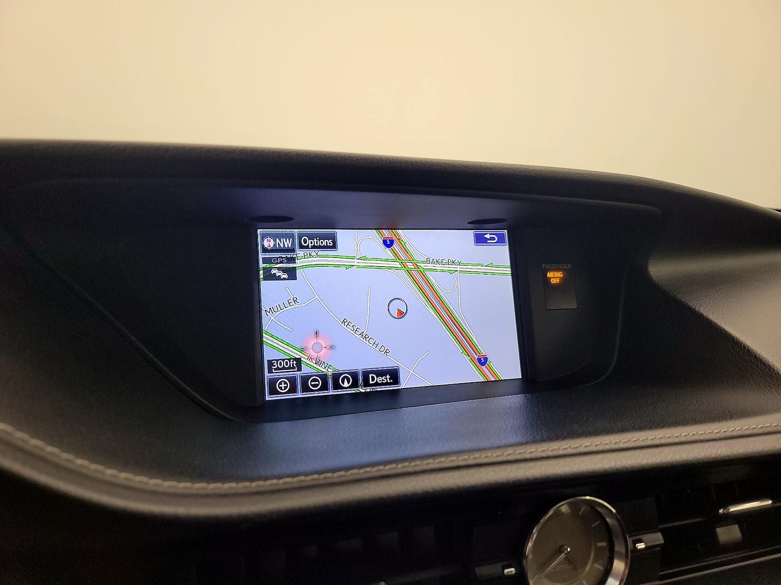 2015 Lexus ES 300h - Photo 15