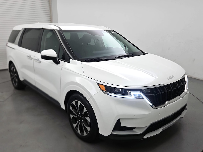2024 Kia Carnival EX