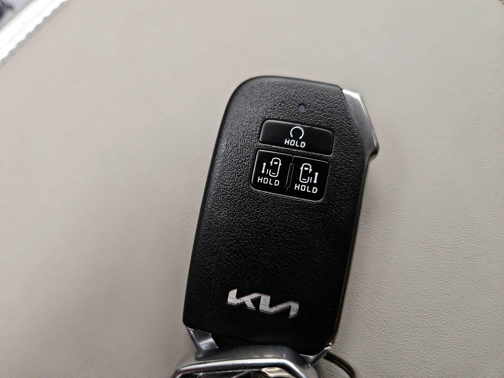 Thumbnail: 2024 Kia Carnival - 20