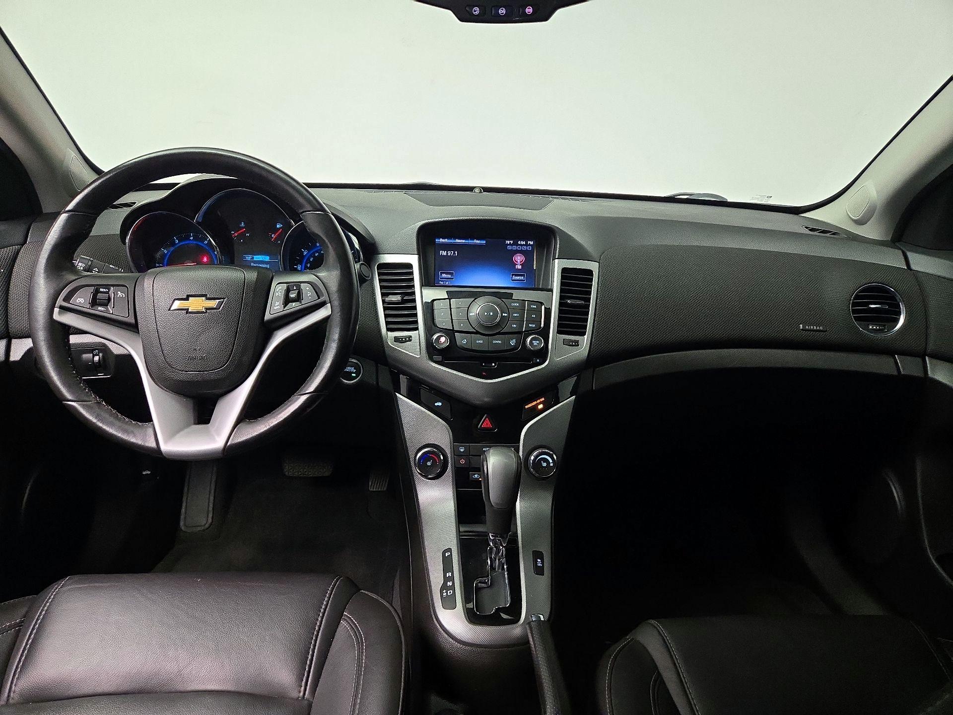Thumbnail: 2016 Chevrolet Cruze - 9