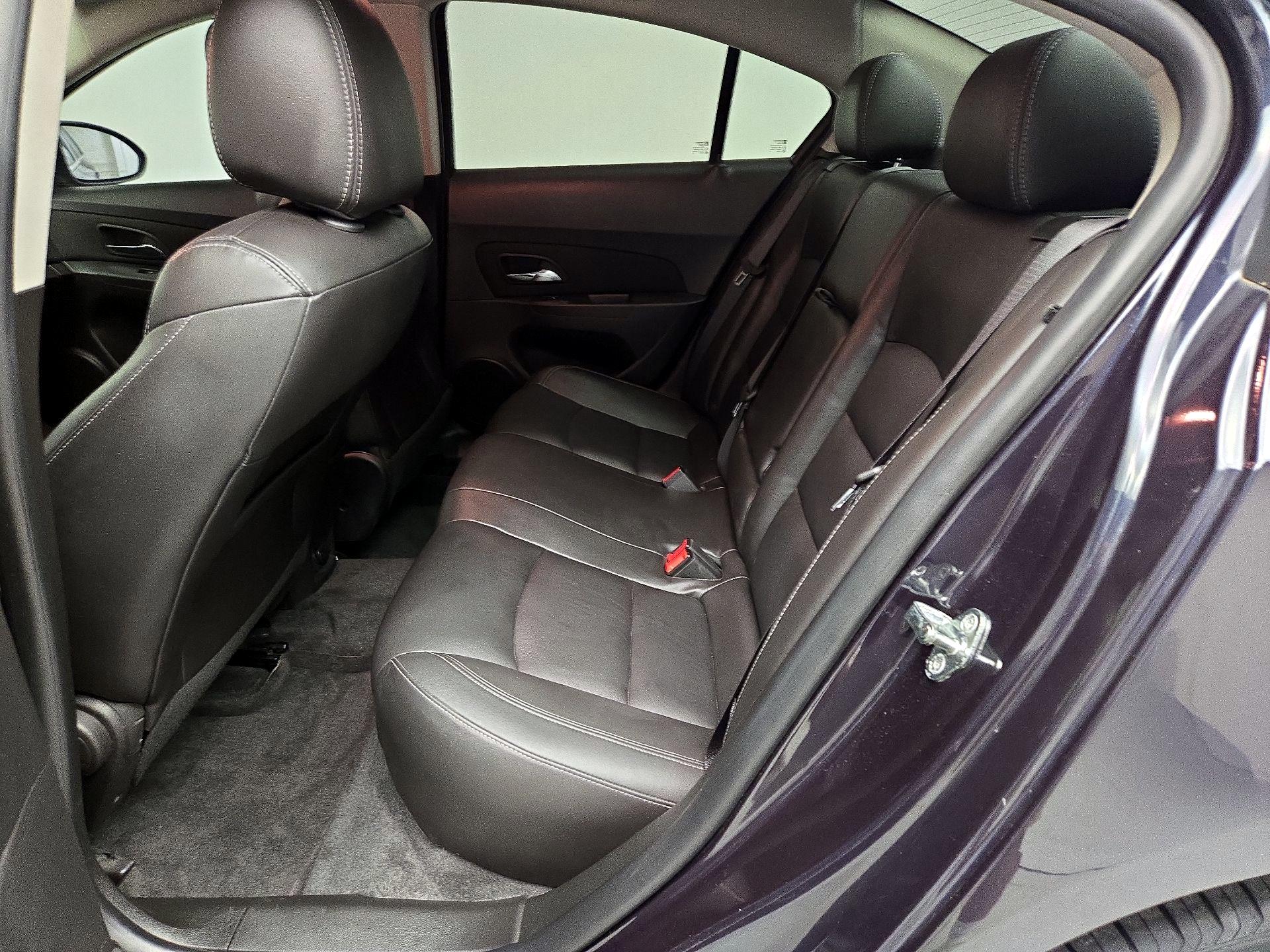 Thumbnail: 2016 Chevrolet Cruze - 18