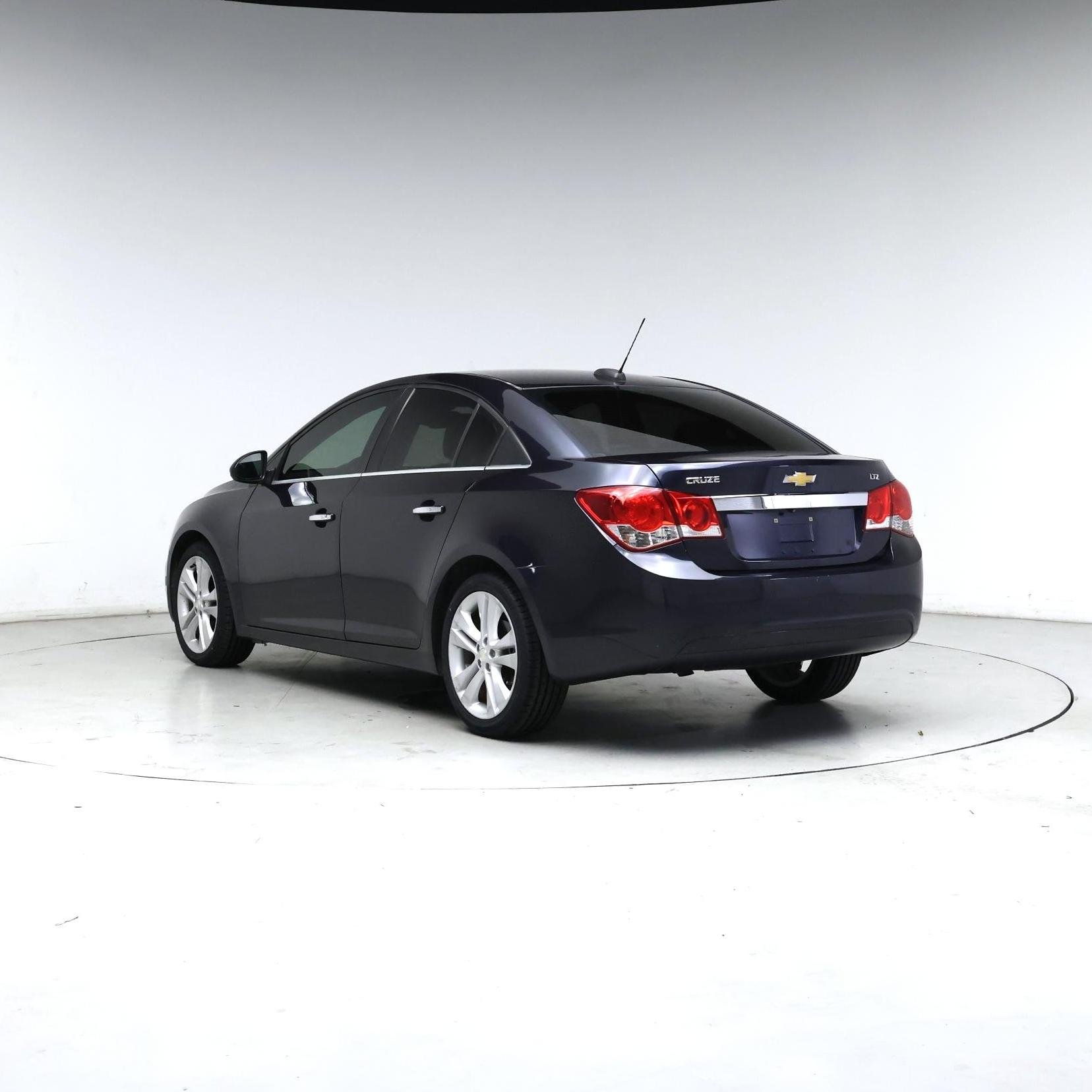 Thumbnail: 2016 Chevrolet Cruze - 2