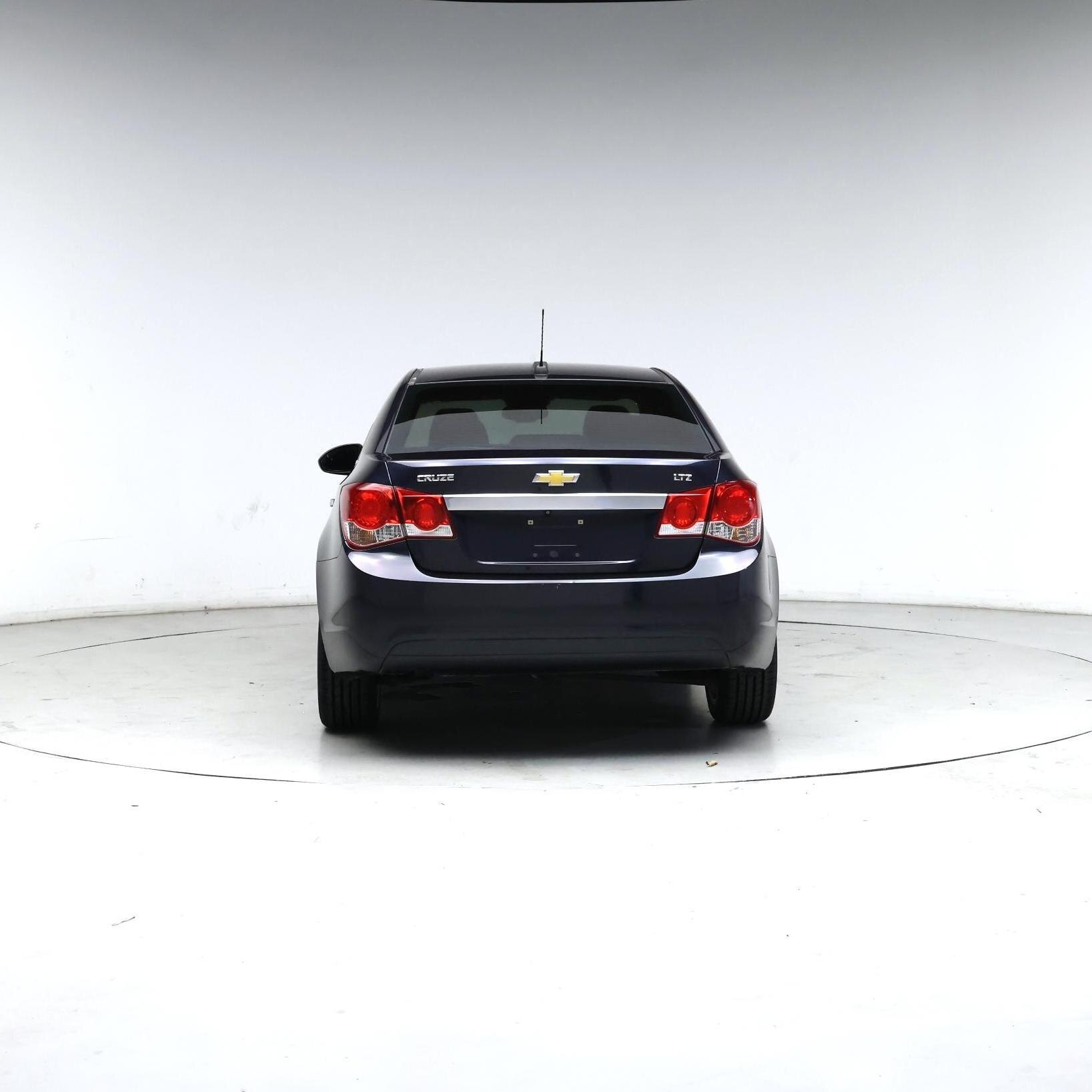 Thumbnail: 2016 Chevrolet Cruze - 6