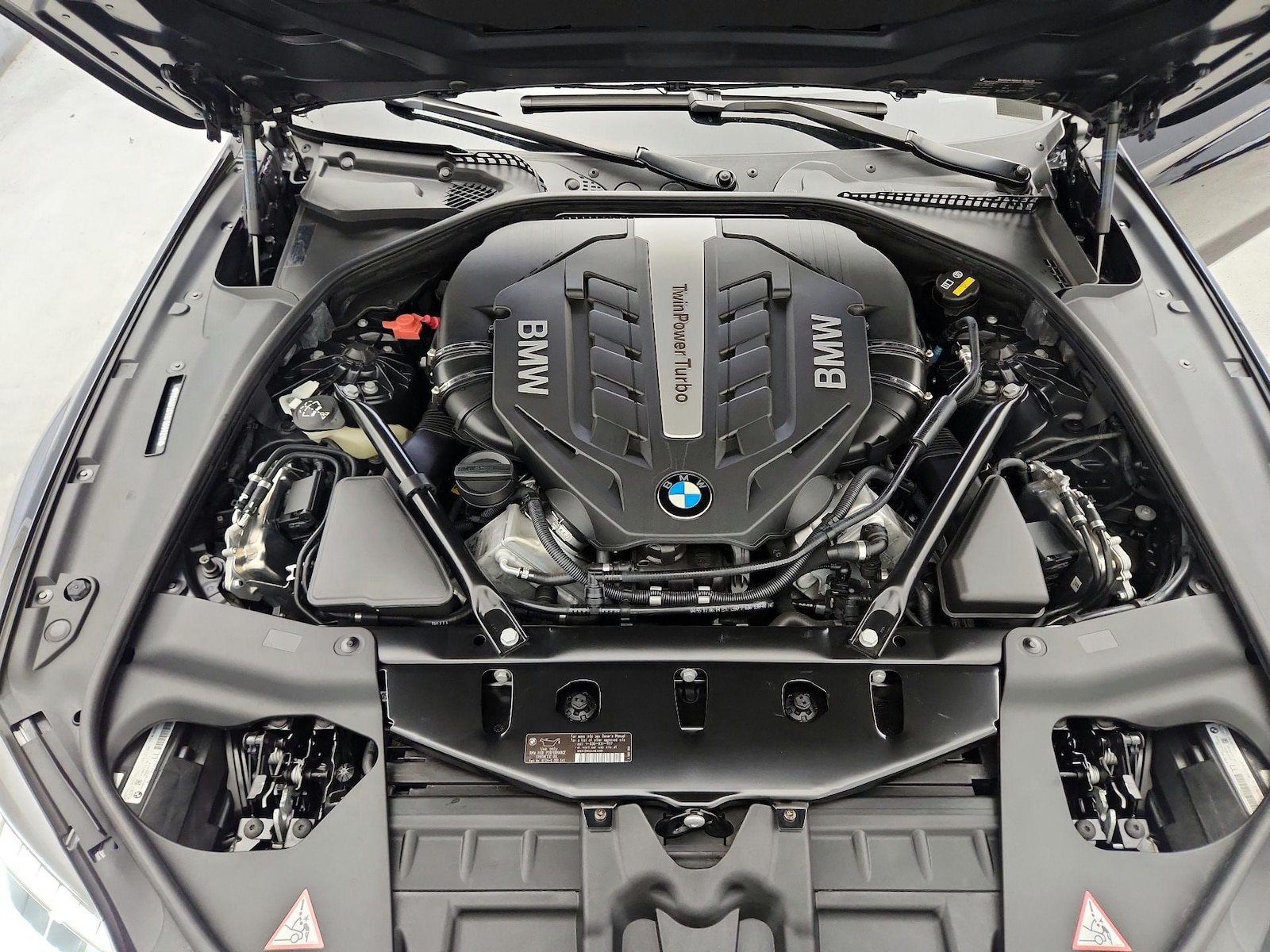 2015 BMW 6 Series 650i - Photo 23