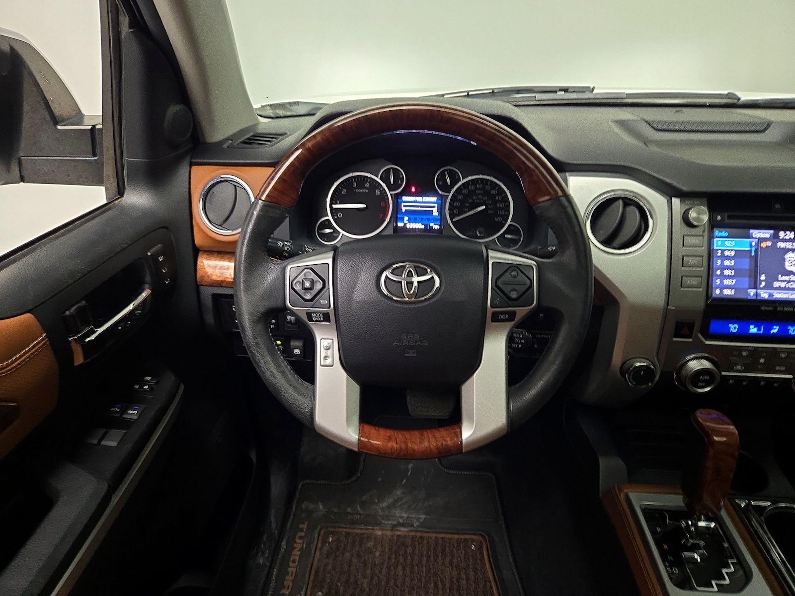 2016 Toyota Tundra 1794 Edition - Photo 11