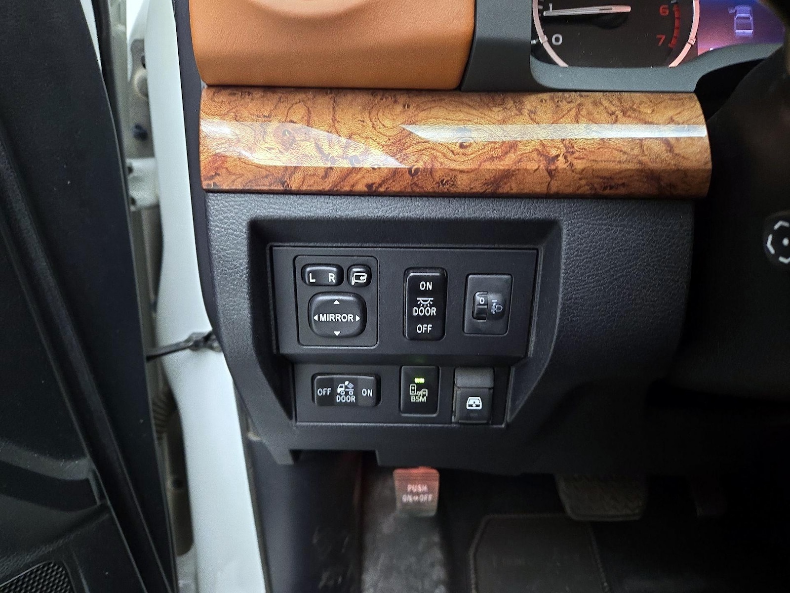 2016 Toyota Tundra 1794 Edition - Photo 14