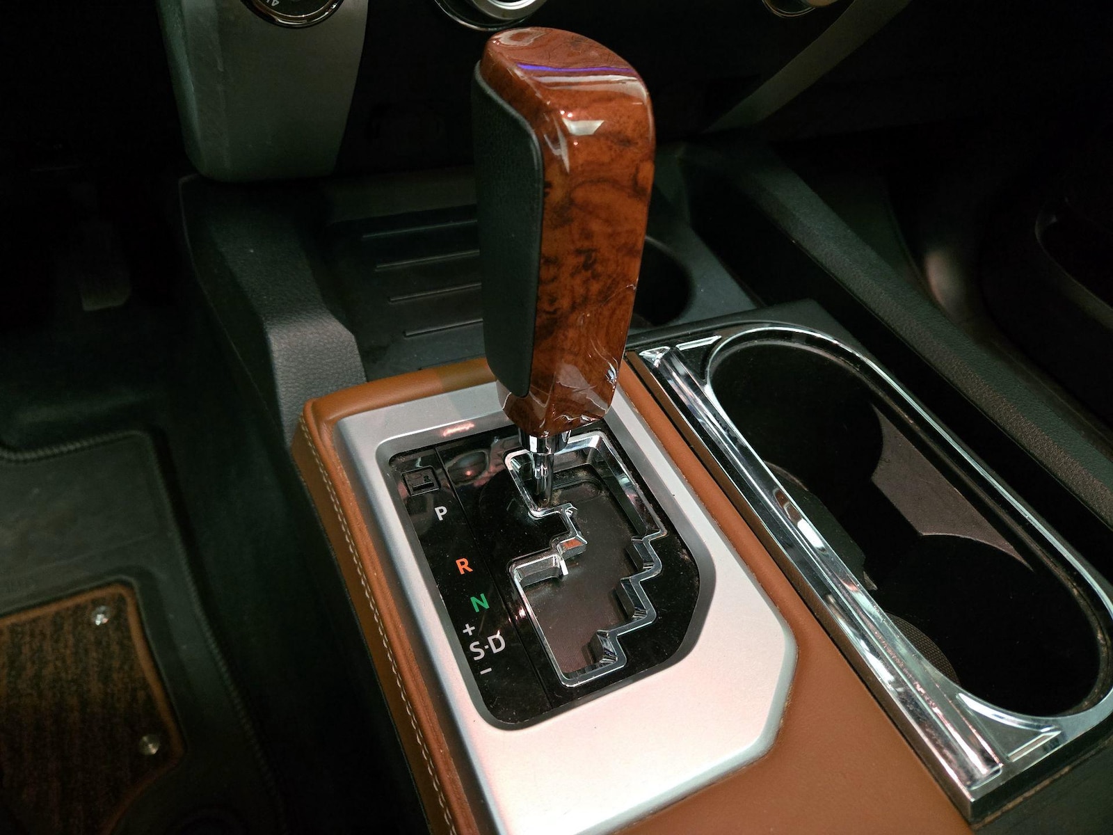 2016 Toyota Tundra 1794 Edition - Photo 18