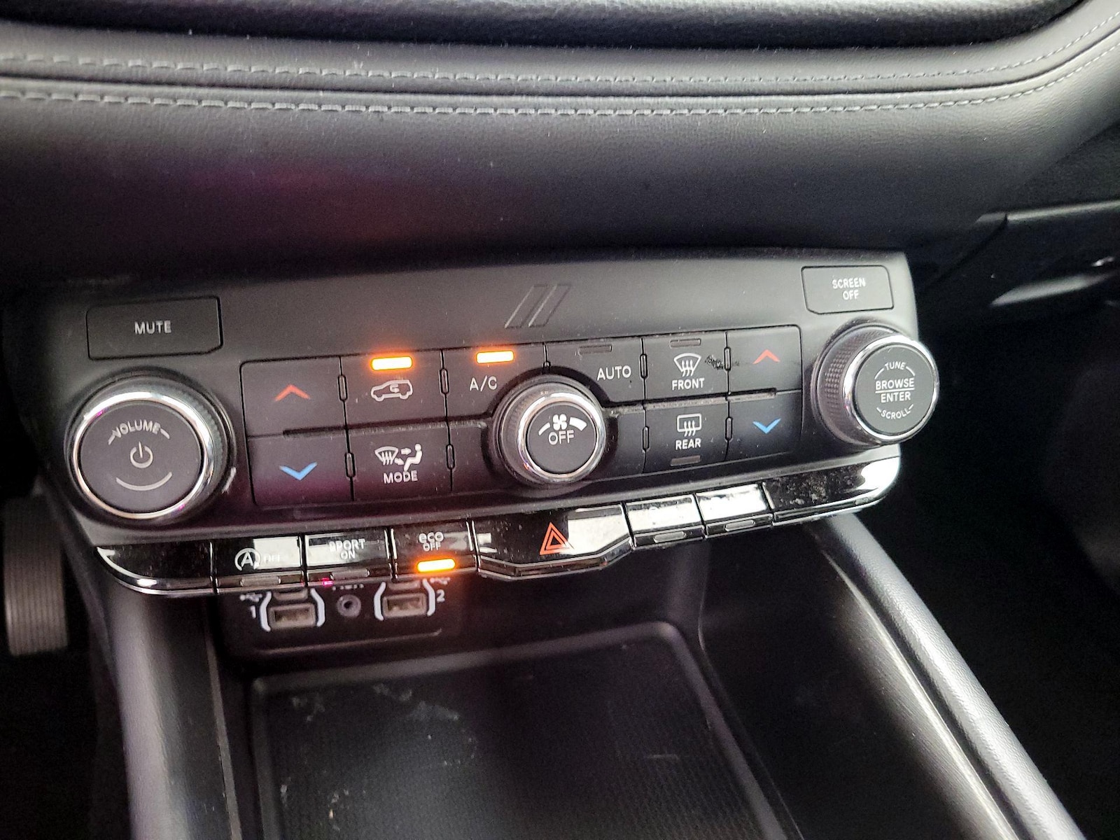 2022 Dodge Durango SXT - Photo 17