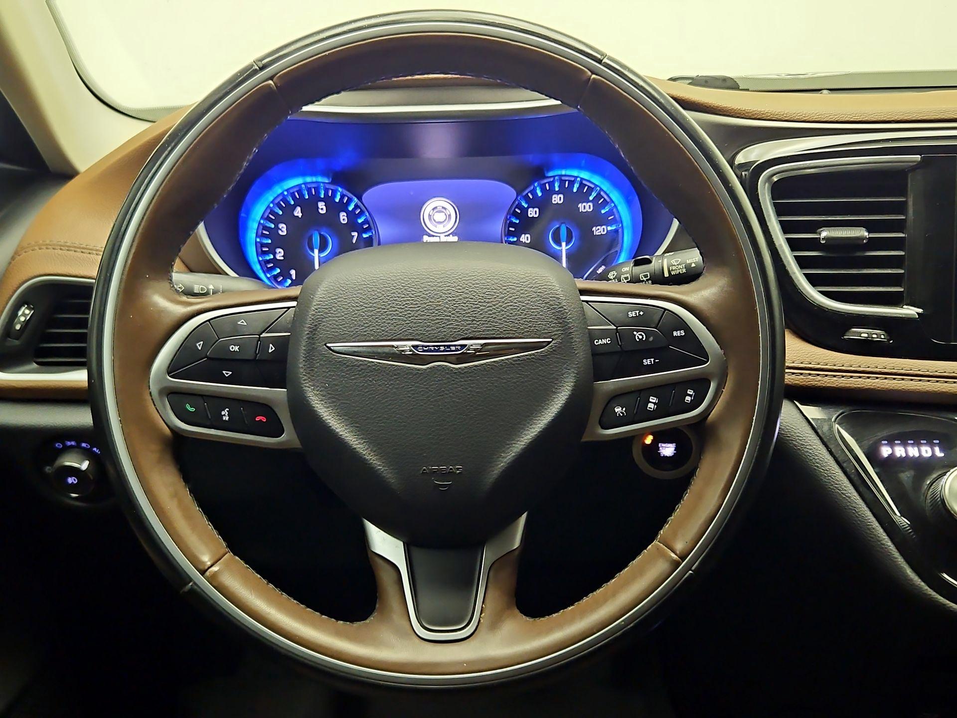 Thumbnail: 2018 Chrysler Pacifica - 10