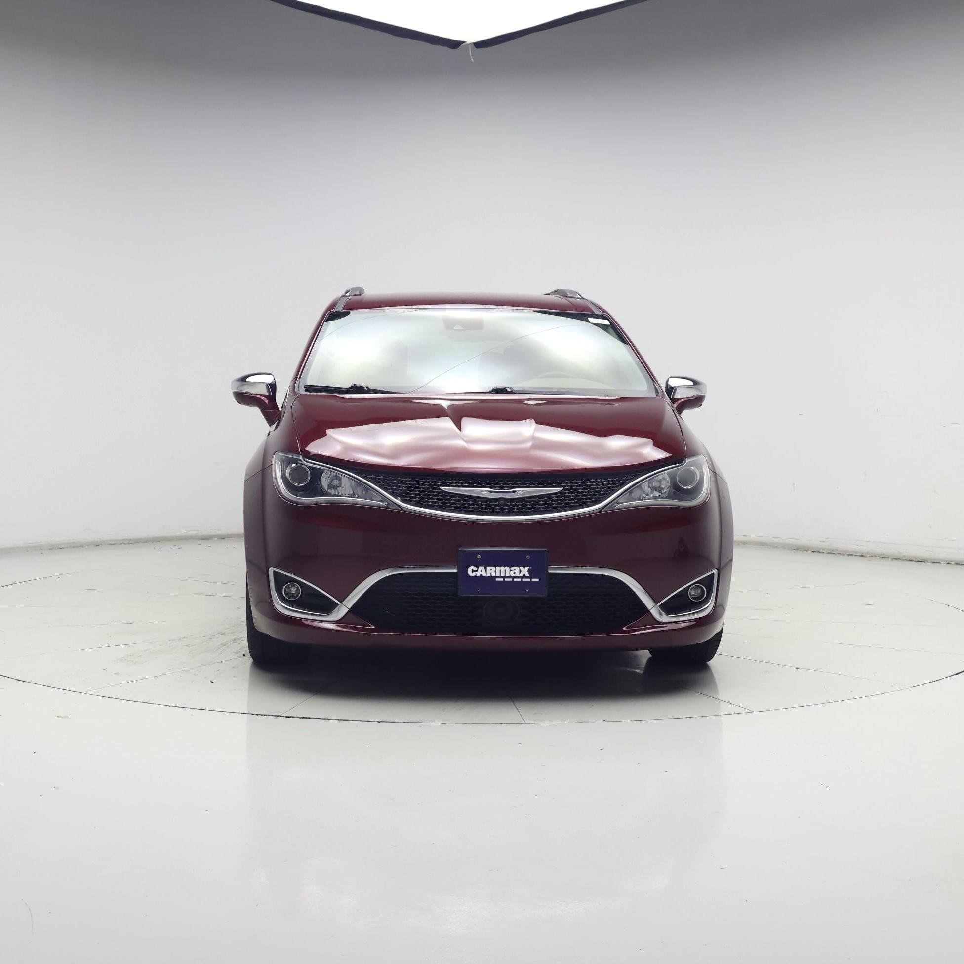 Thumbnail: 2018 Chrysler Pacifica - 5