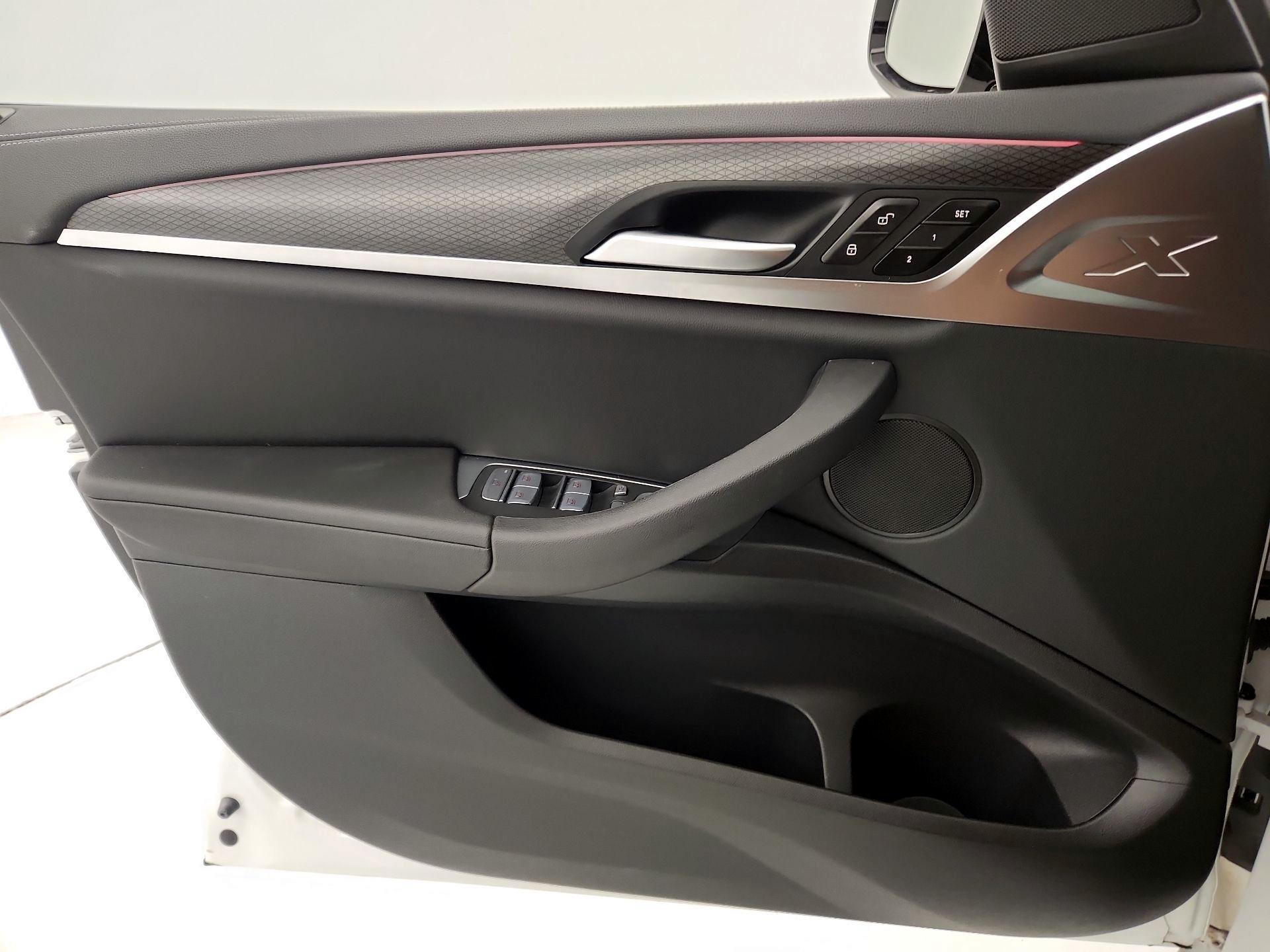 Thumbnail: 2022 BMW X3 - 12