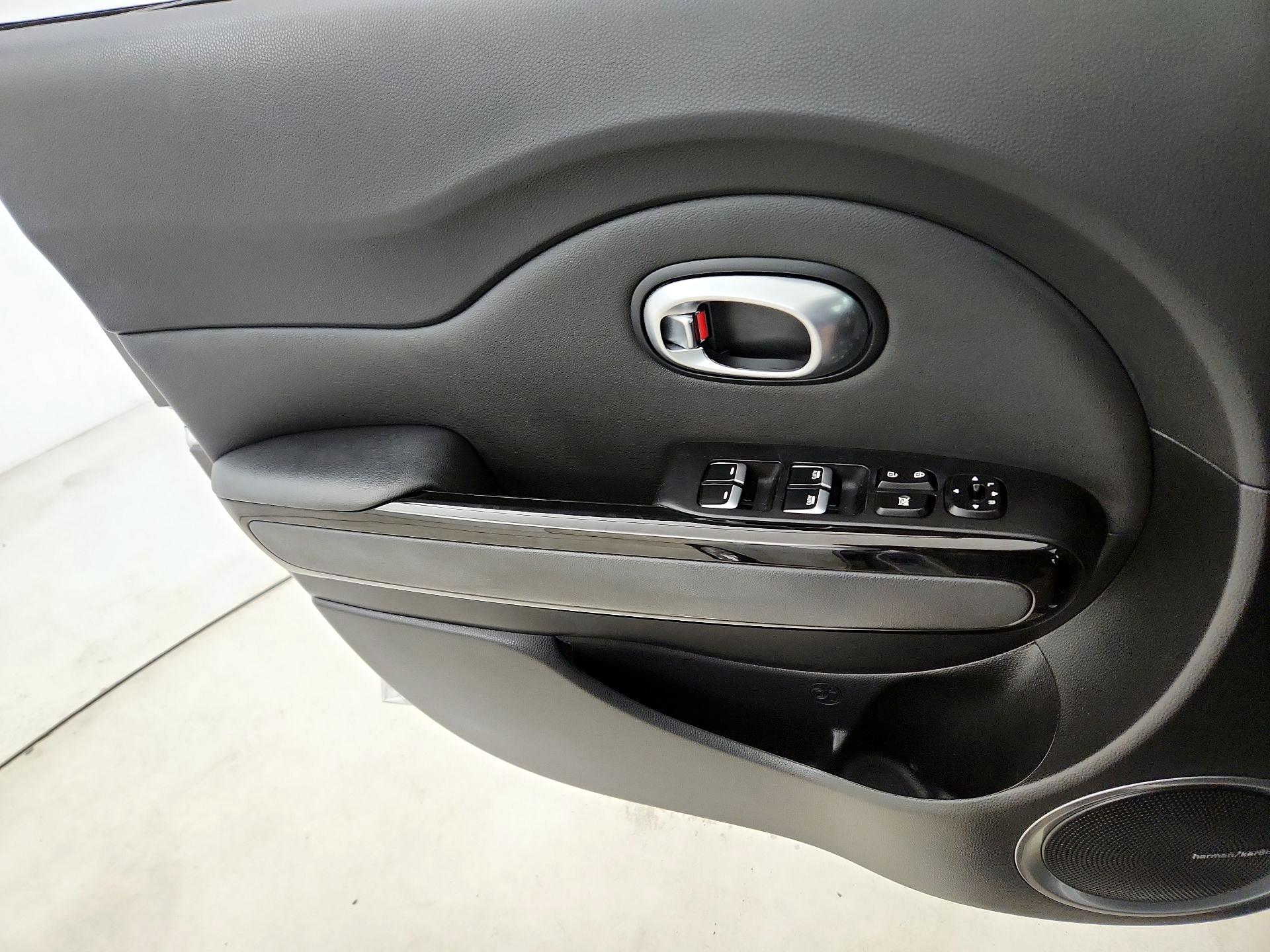 Thumbnail: 2019 Kia Soul - 12
