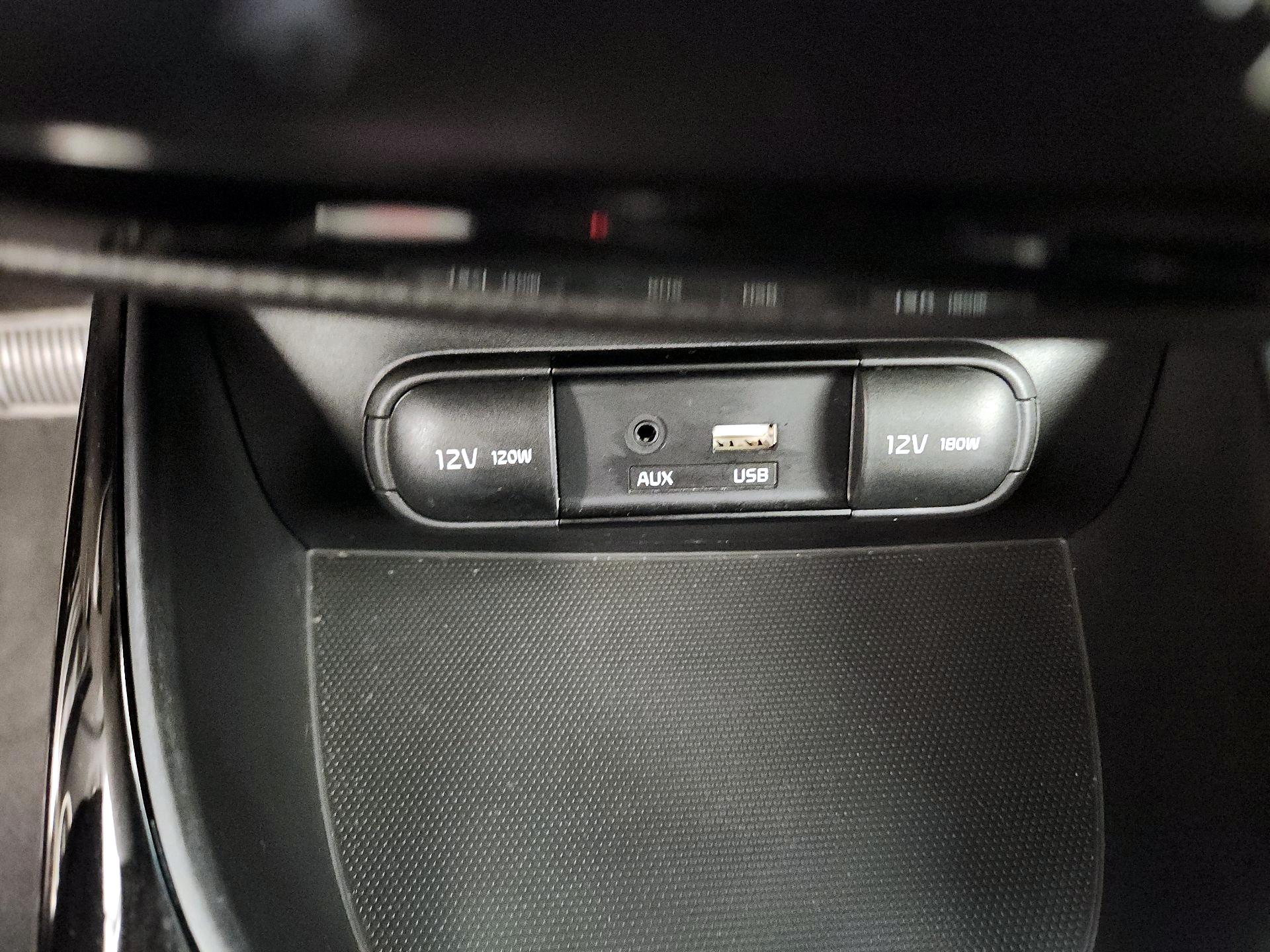 Thumbnail: 2019 Kia Soul - 19