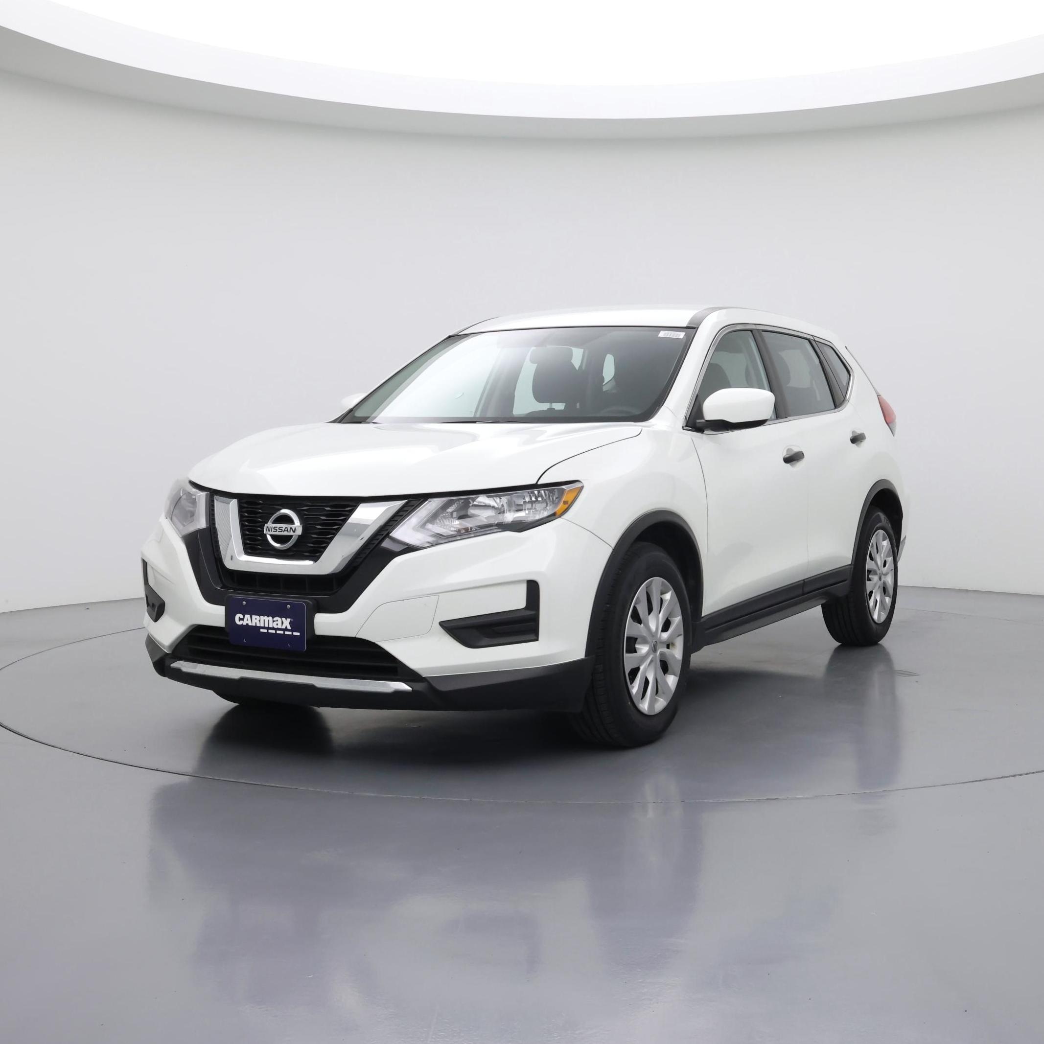 Thumbnail: 2017 Nissan Rogue - 4