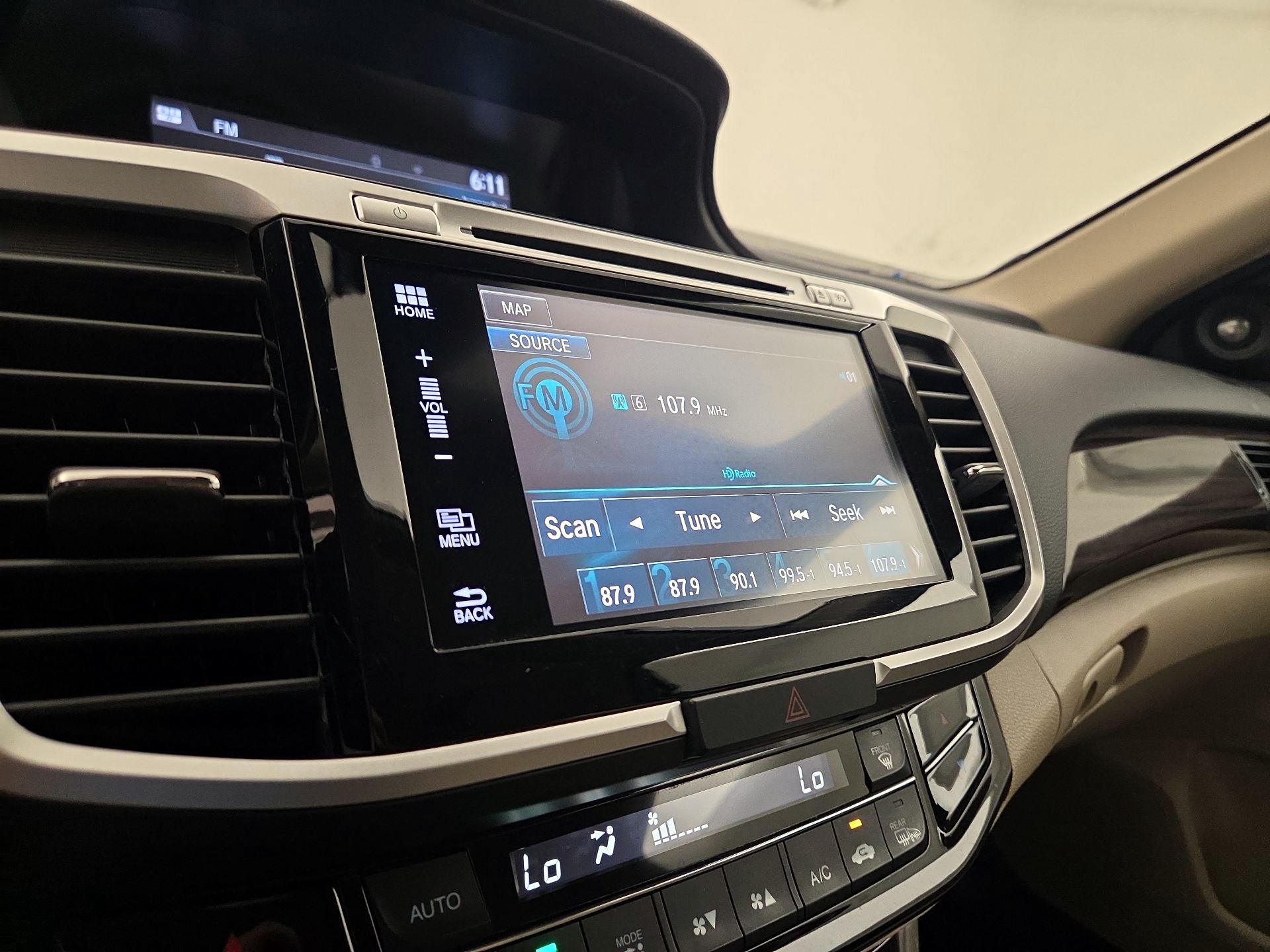 Thumbnail: 2016 Honda Accord - 16