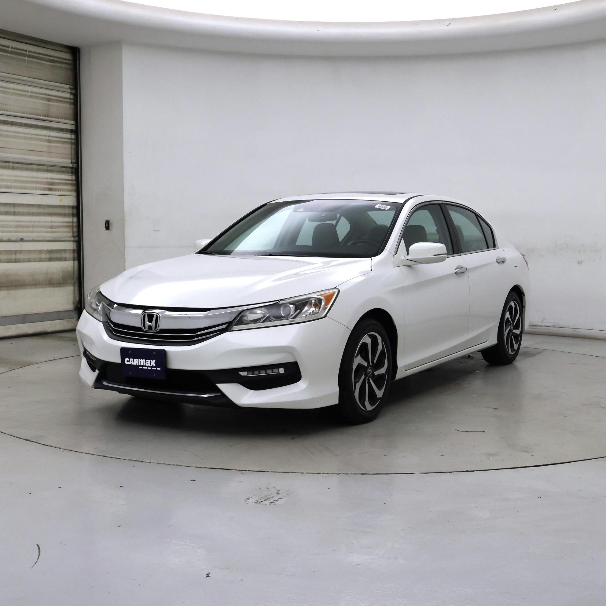 Thumbnail: 2016 Honda Accord - 4
