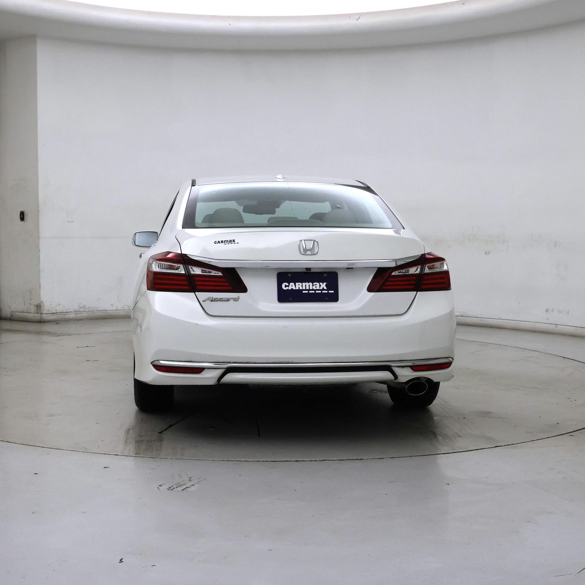Thumbnail: 2016 Honda Accord - 6