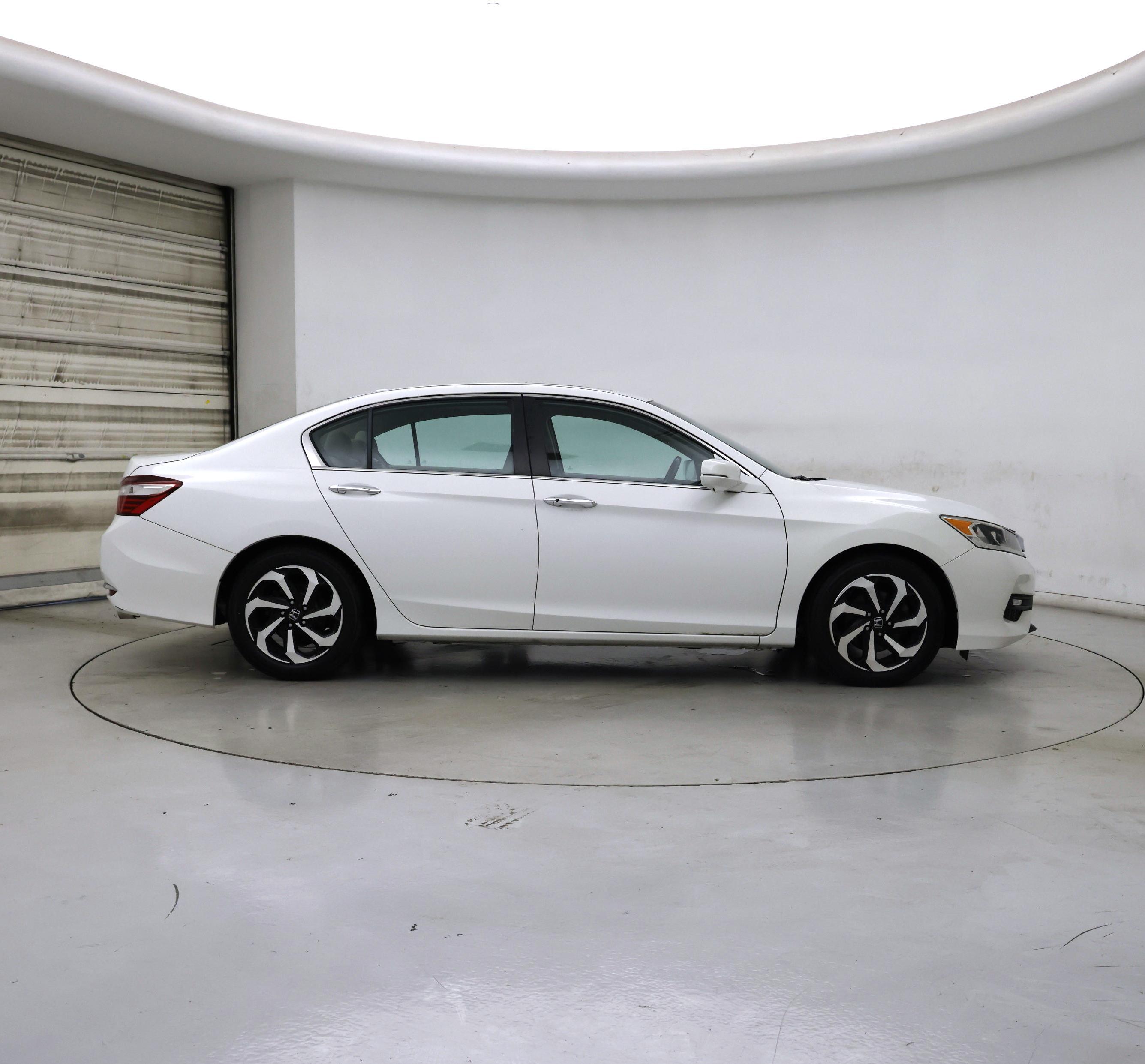 Thumbnail: 2016 Honda Accord - 7