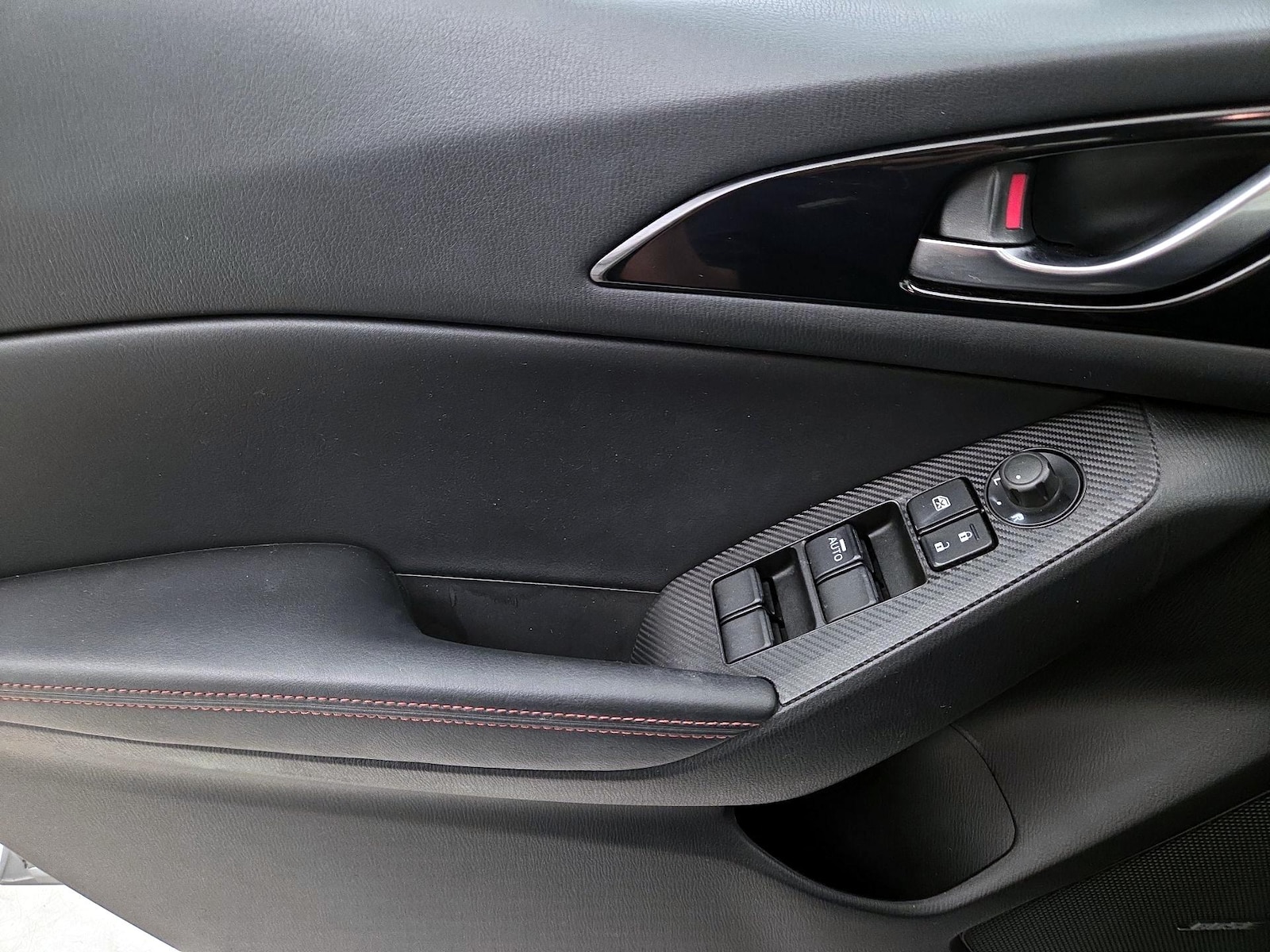 2014 Mazda MAZDA3 s Grand Touring - Photo 13