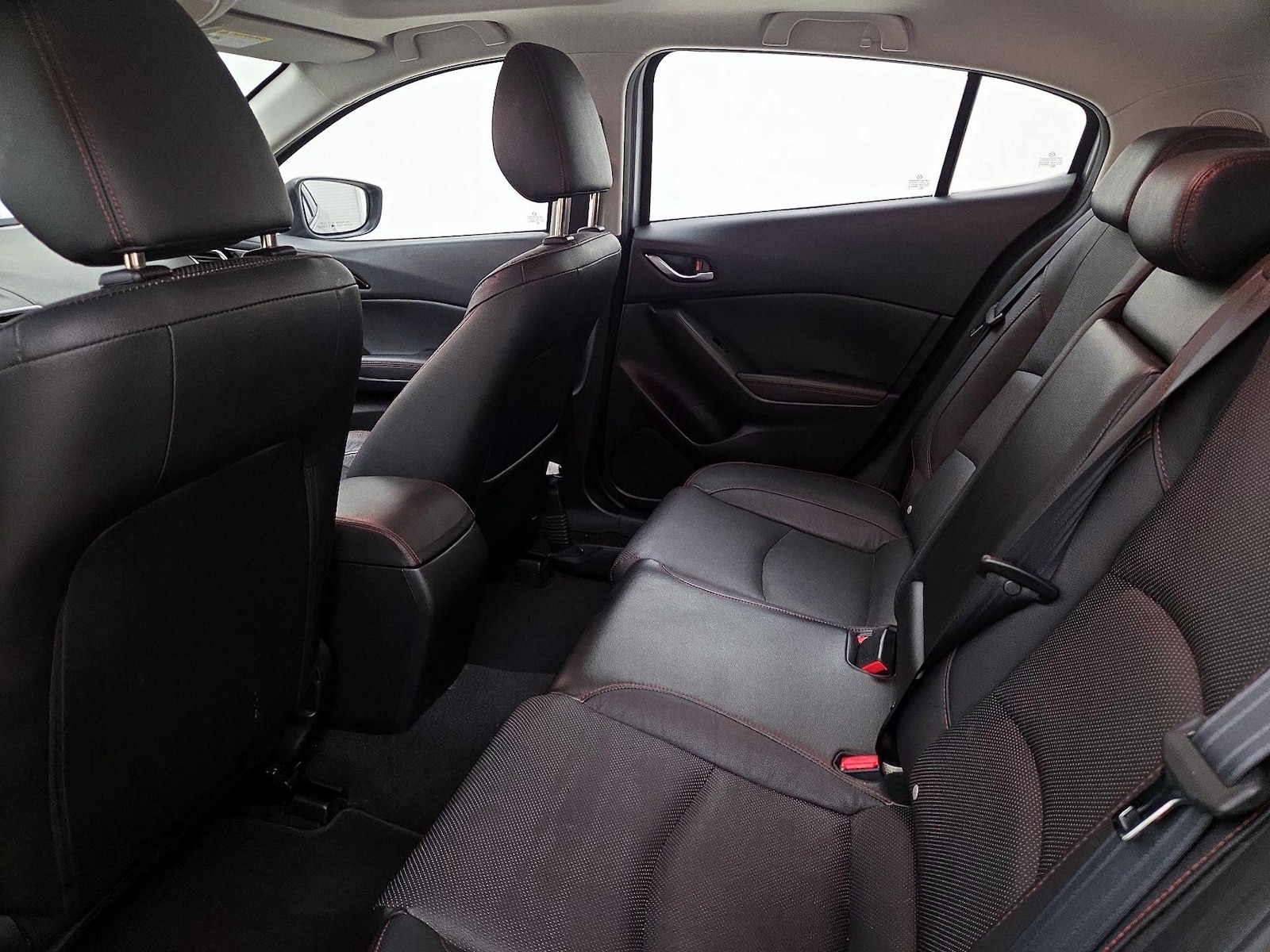 2014 Mazda MAZDA3 s Grand Touring - Photo 17