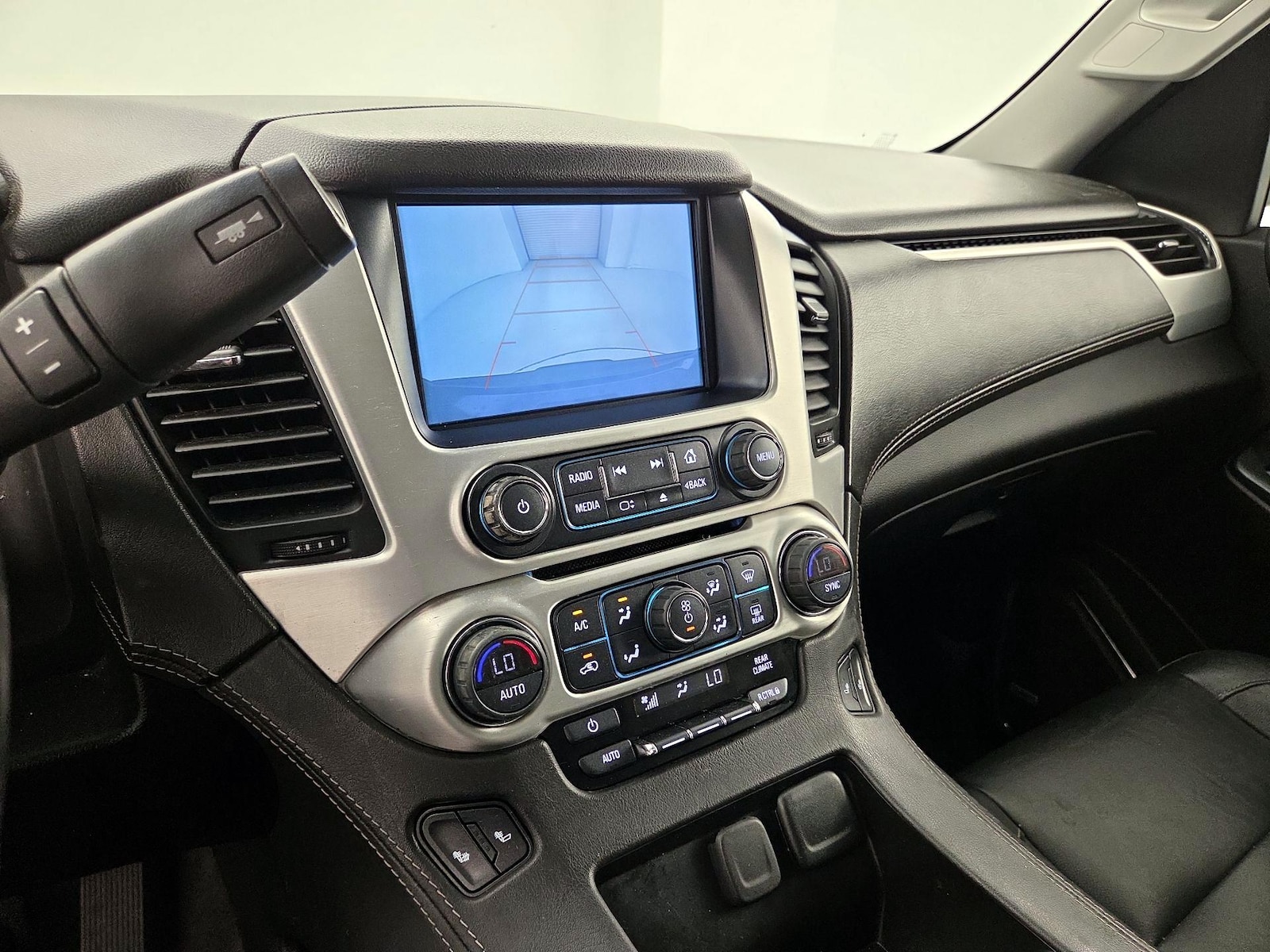 2019 GMC Yukon SLT Standard Edition - Photo 16