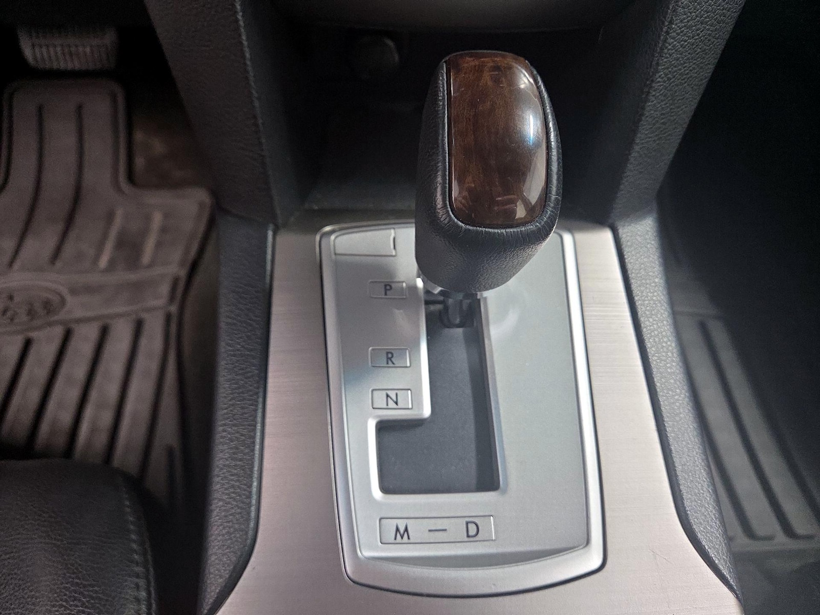 2014 Subaru Legacy 2.5i Limited - Photo 16