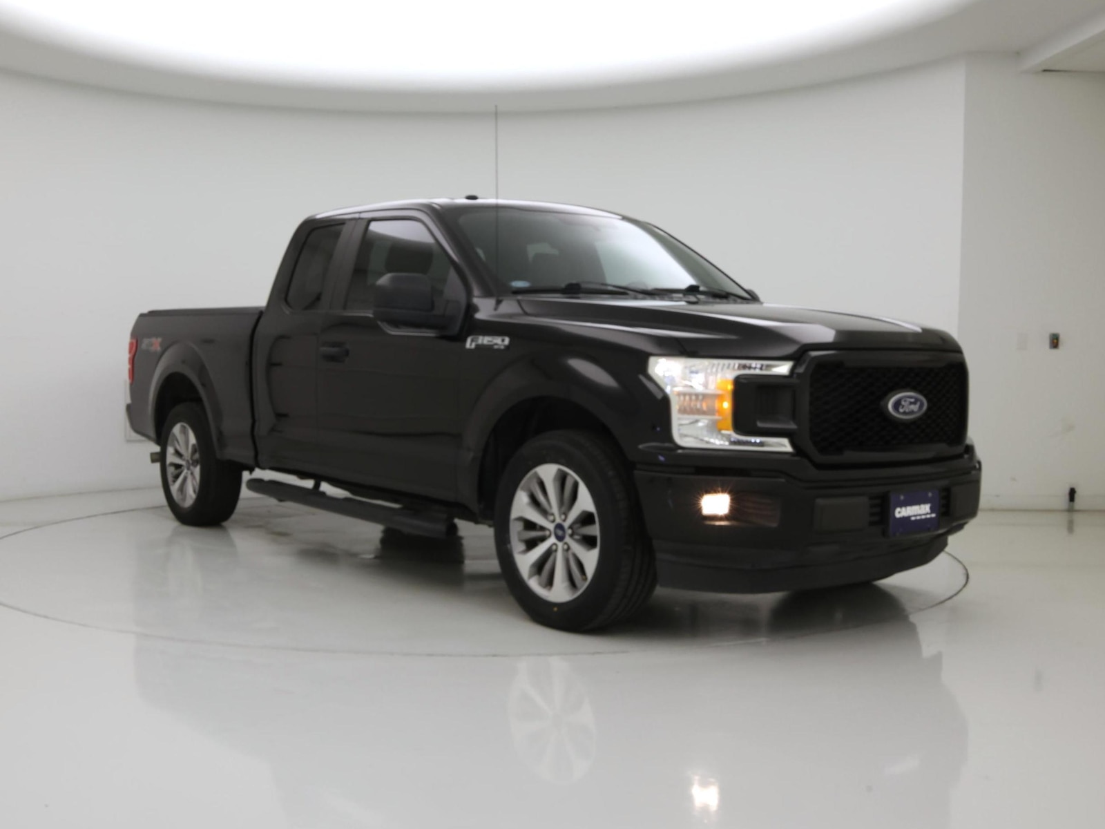 2018 Ford F-150 XL - Photo 2