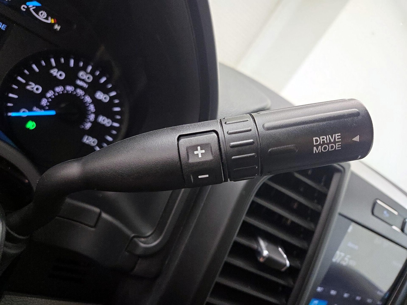 2018 Ford F-150 XL - Photo 18