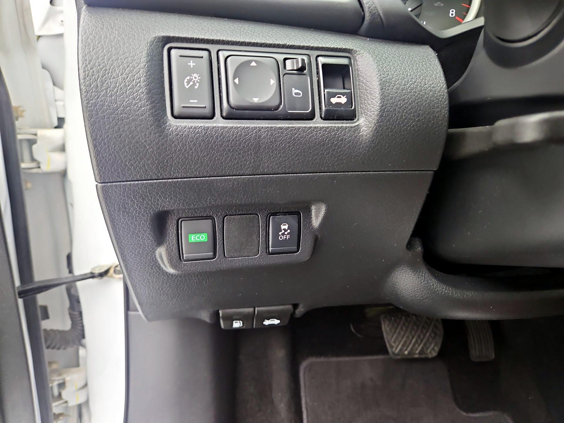 Thumbnail: 2019 Nissan Sentra - 13