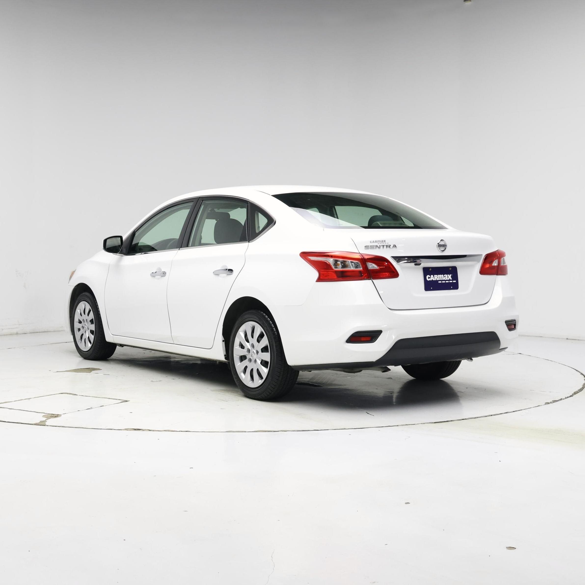 Thumbnail: 2019 Nissan Sentra - 2