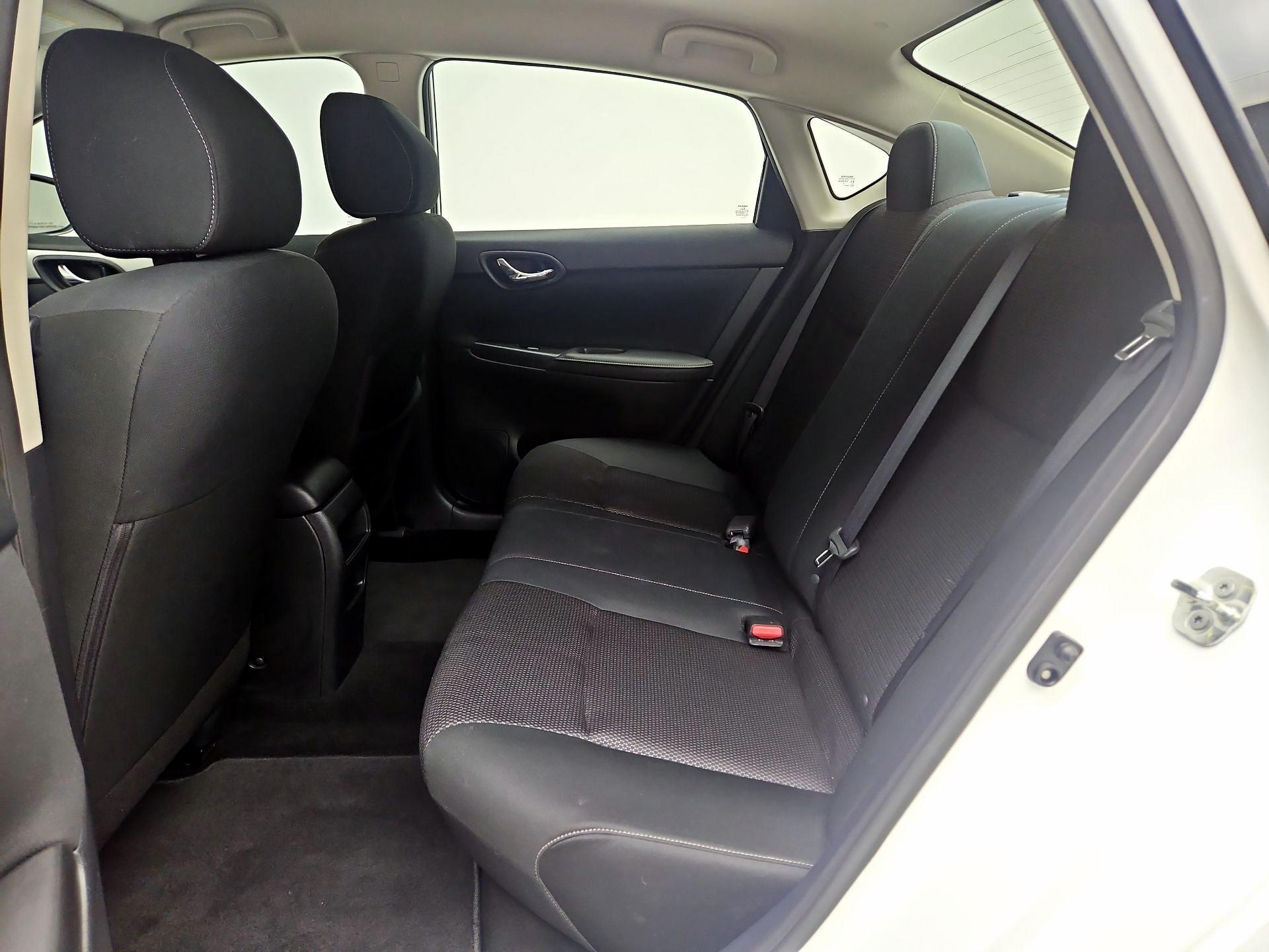 Thumbnail: 2019 Nissan Sentra - 19