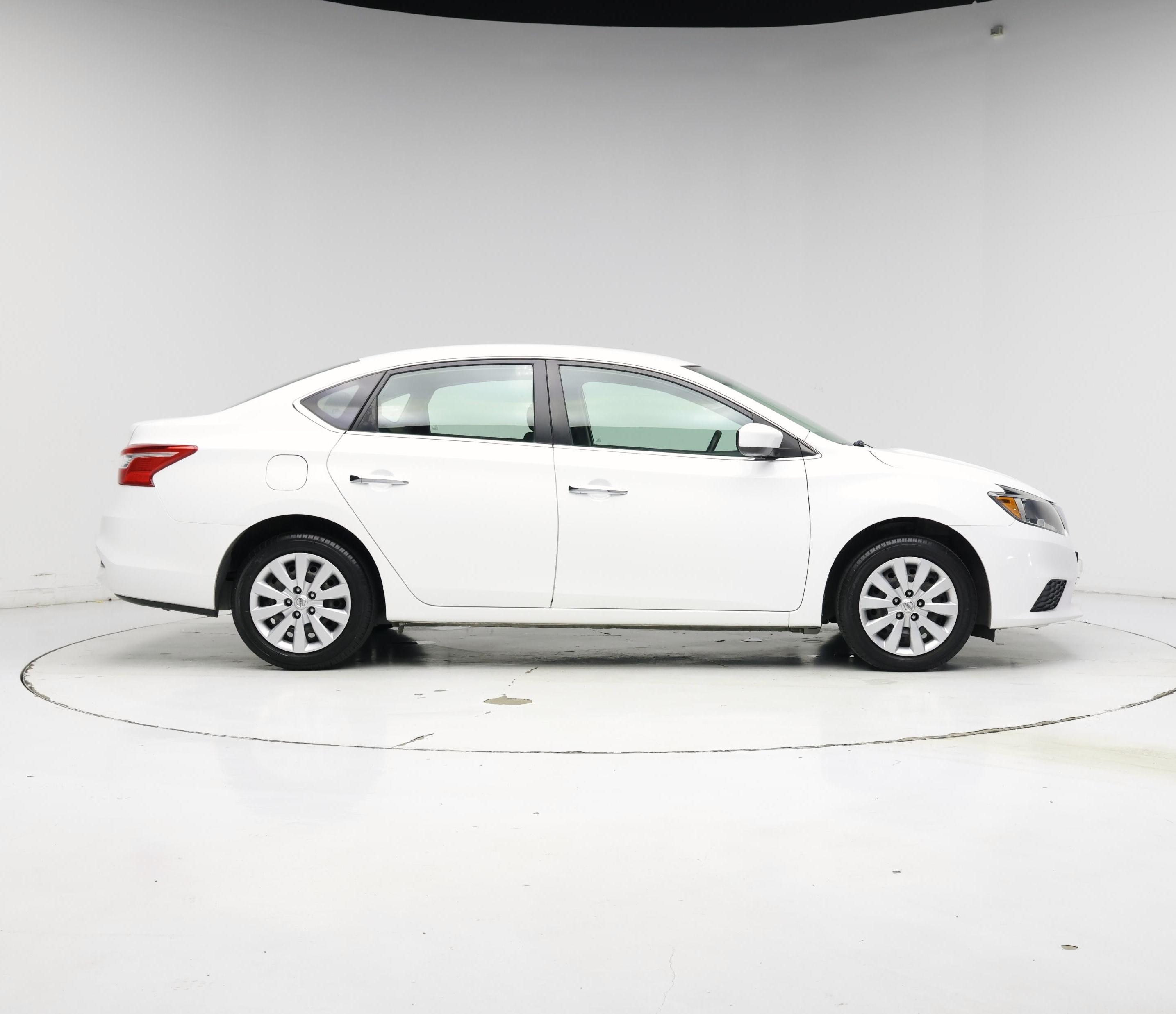 Thumbnail: 2019 Nissan Sentra - 7