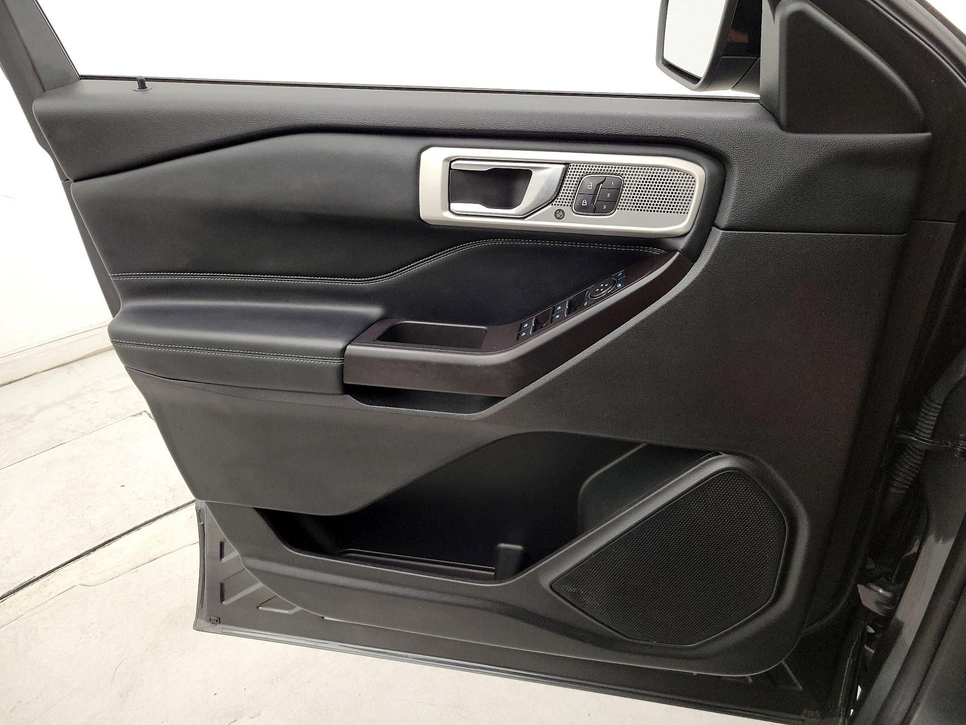Thumbnail: 2020 Ford Explorer - 12