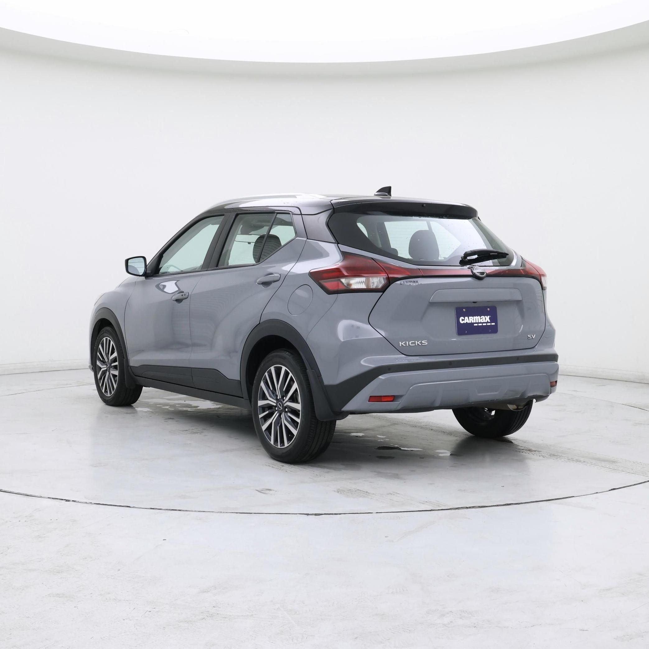 Thumbnail: 2023 Nissan Kicks - 2