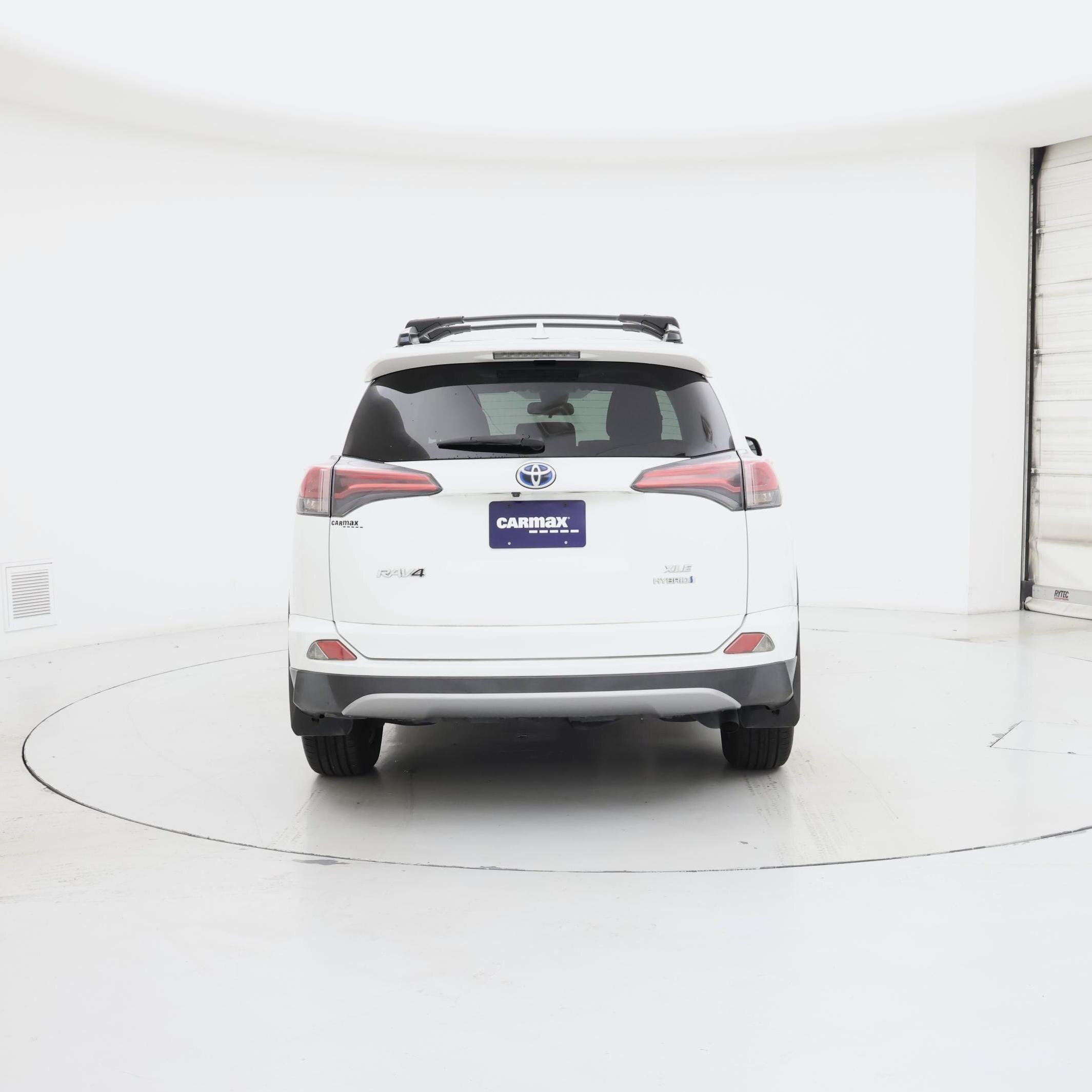 Thumbnail: 2018 Toyota RAV4 - 6