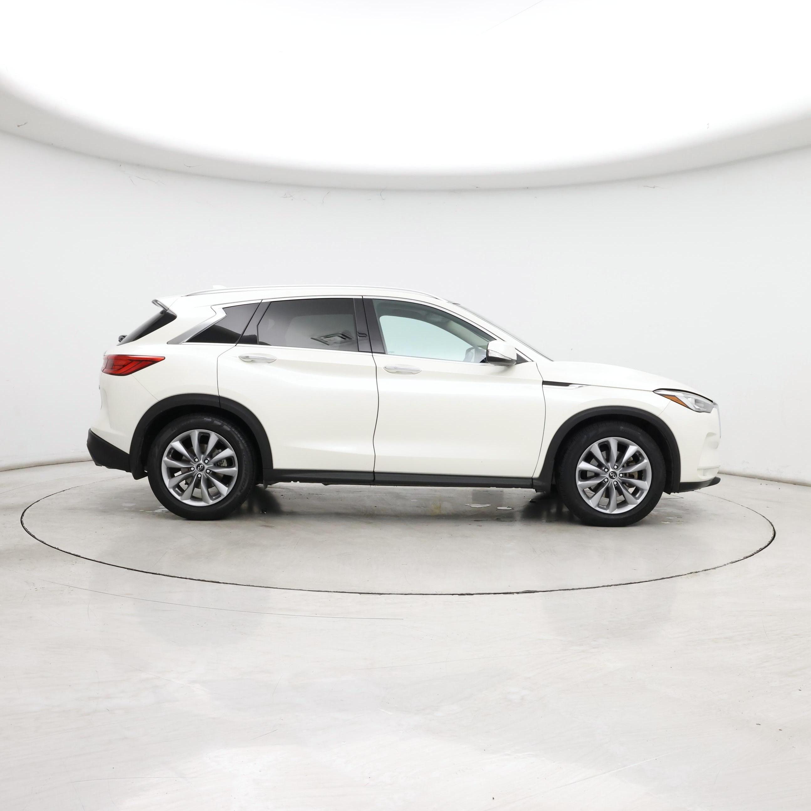 Thumbnail: 2019 INFINITI QX50 - 7